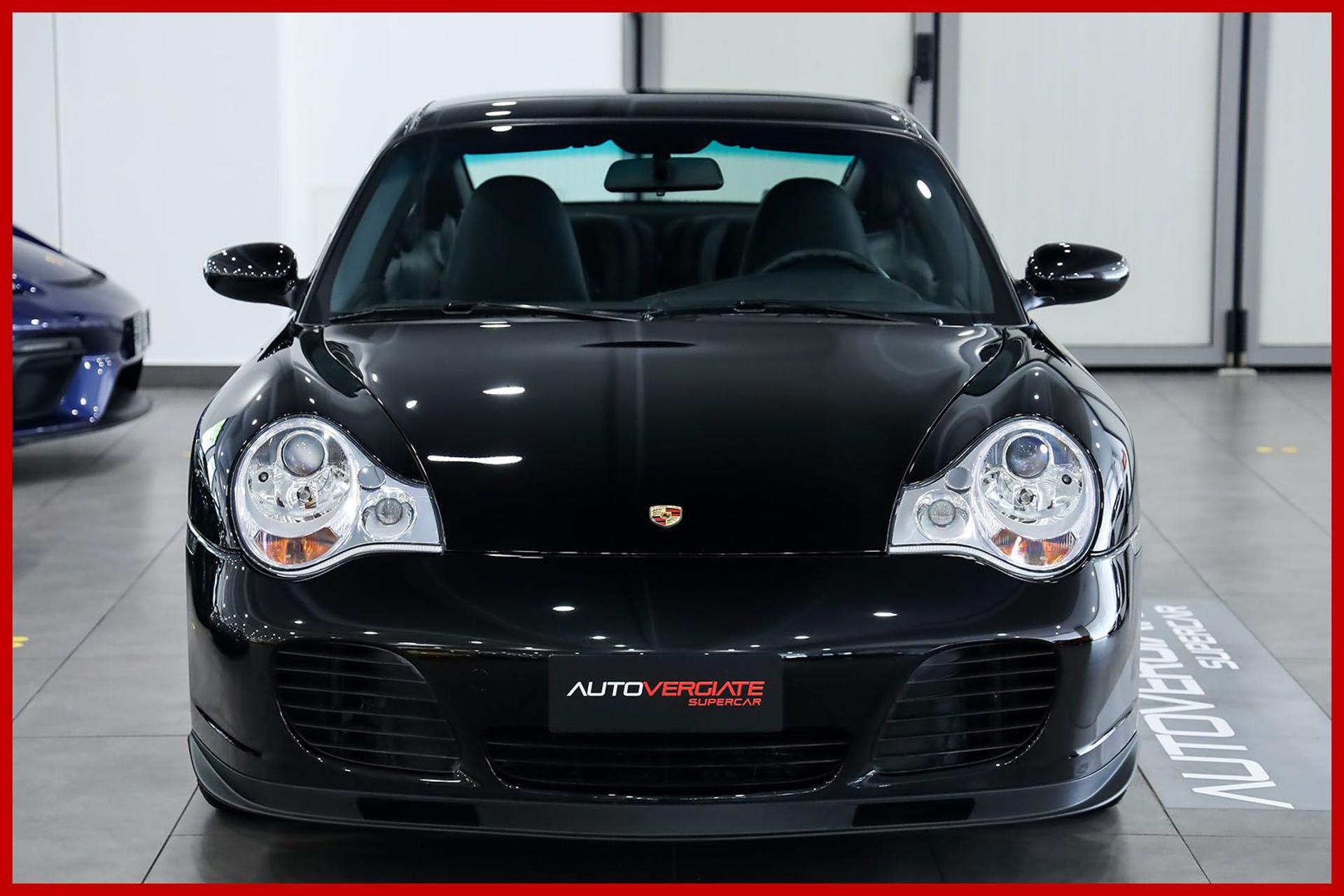 PORSCHE 996