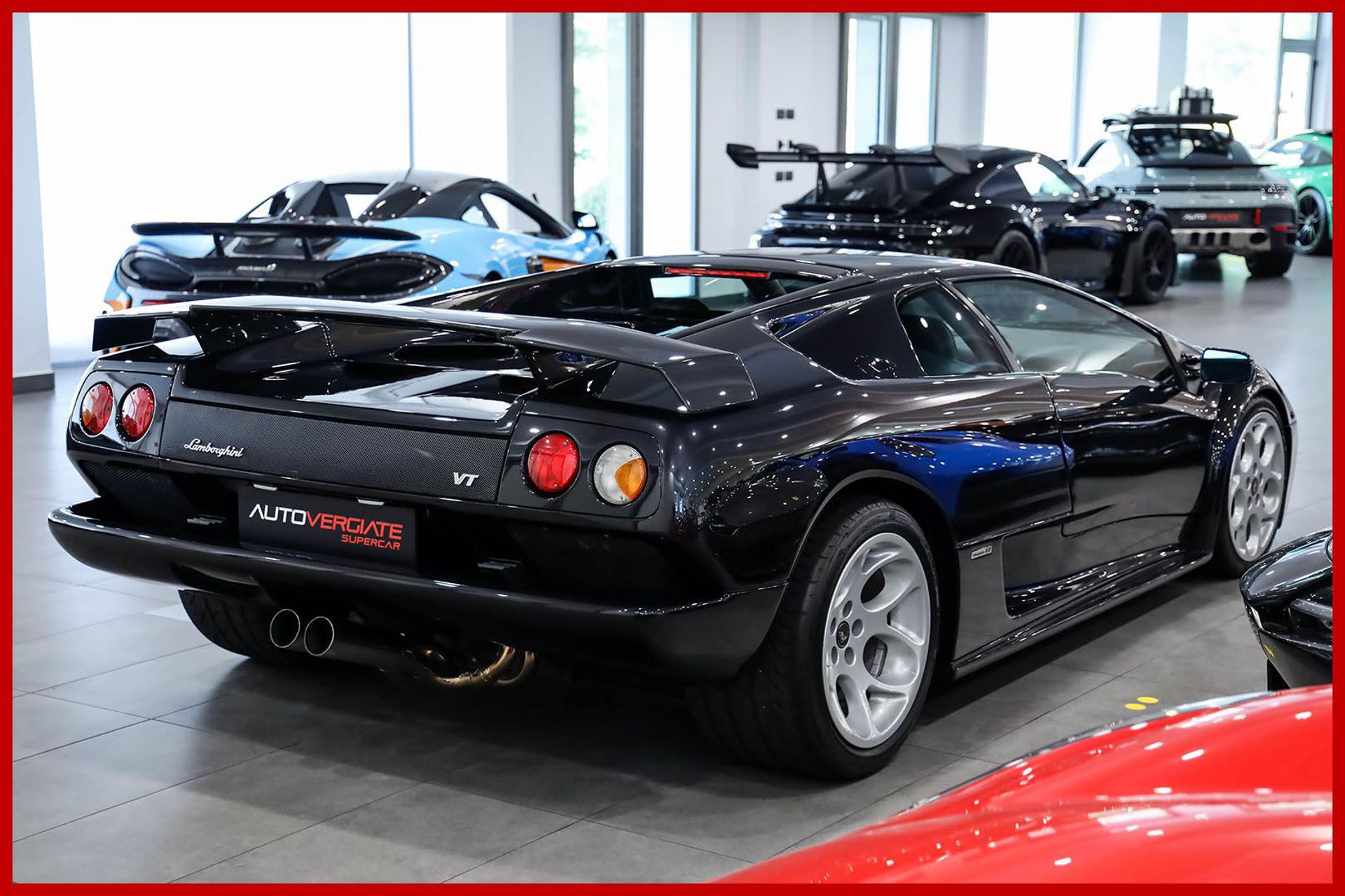 LAMBORGHINI Diablo