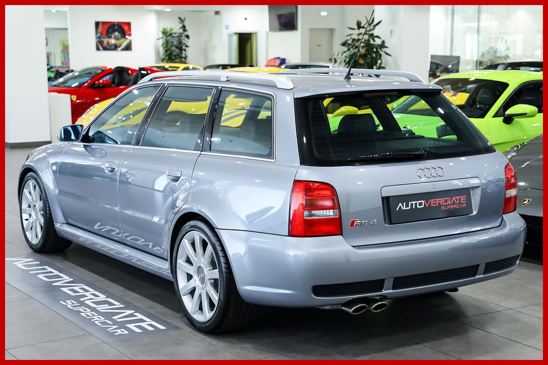 AUDI RS4