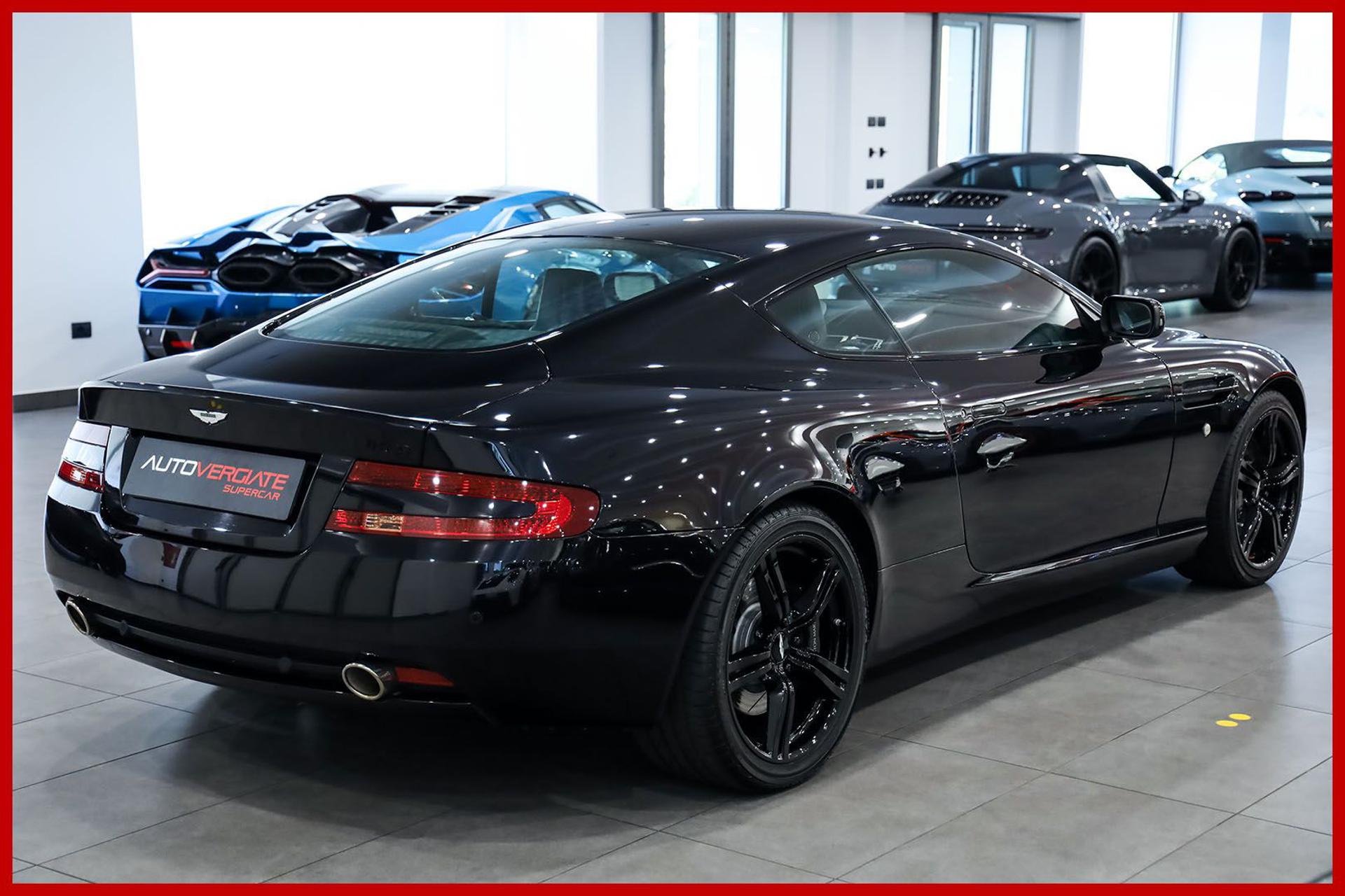ASTON MARTIN DB9