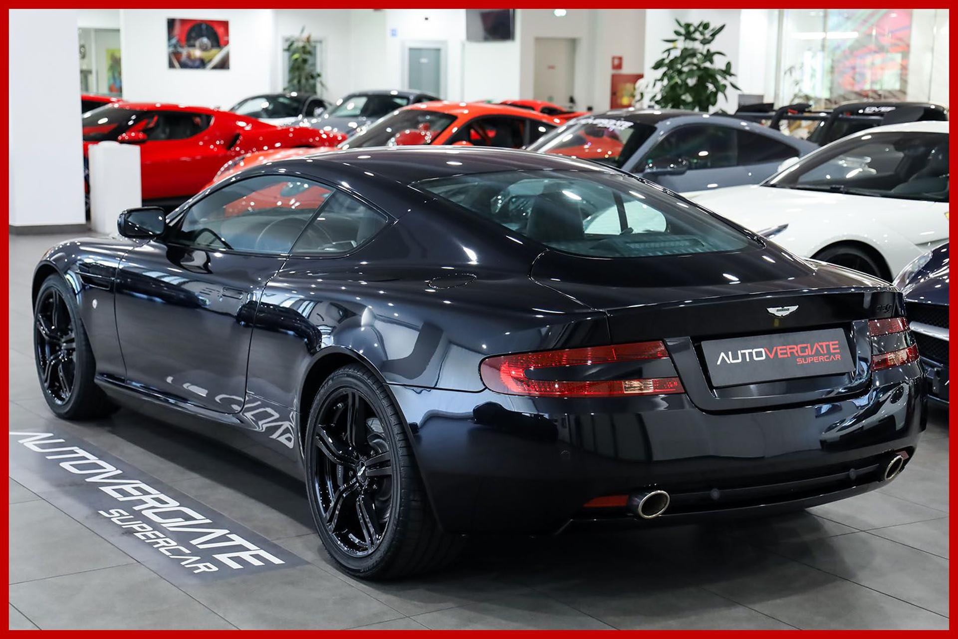 ASTON MARTIN DB9