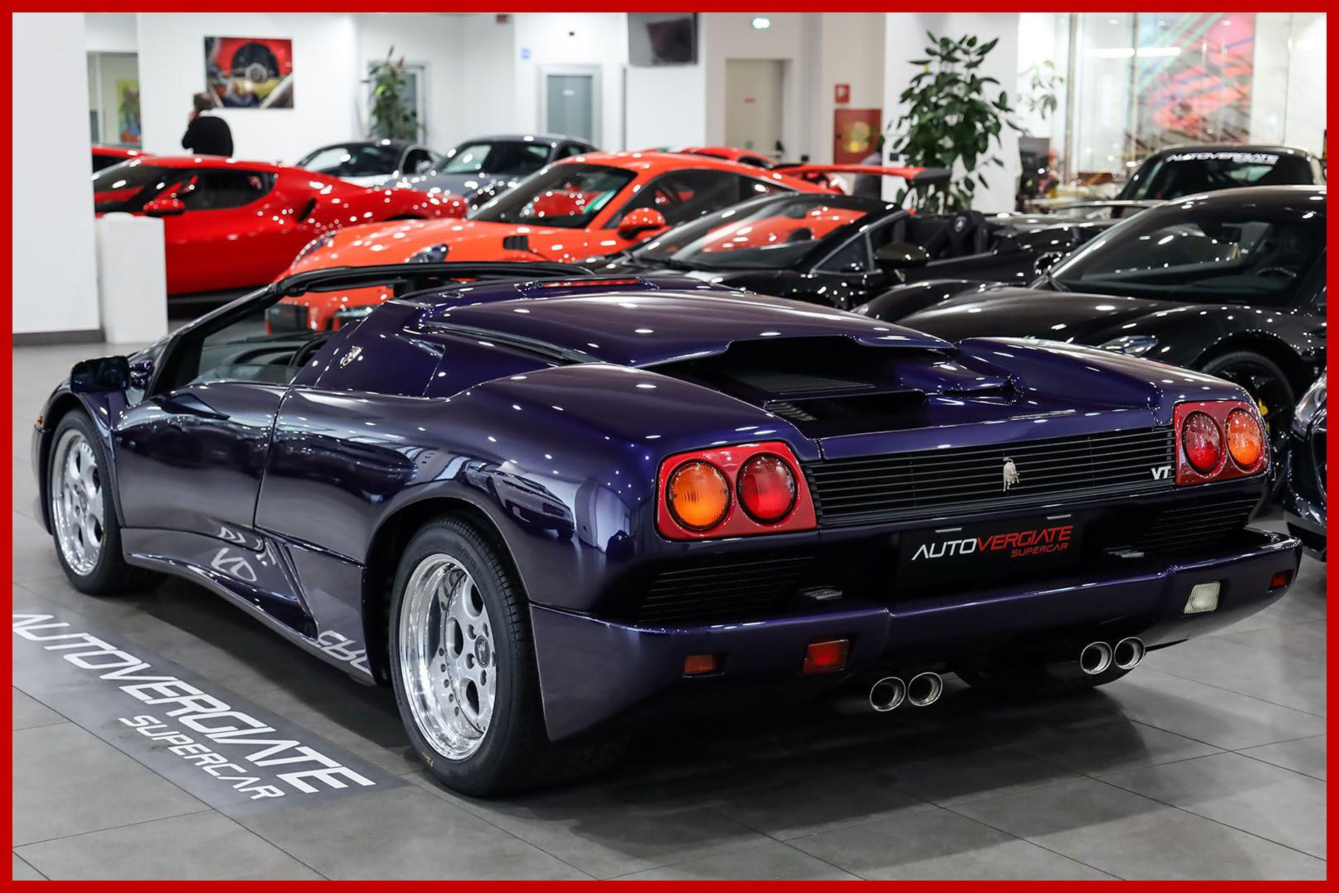 LAMBORGHINI Diablo