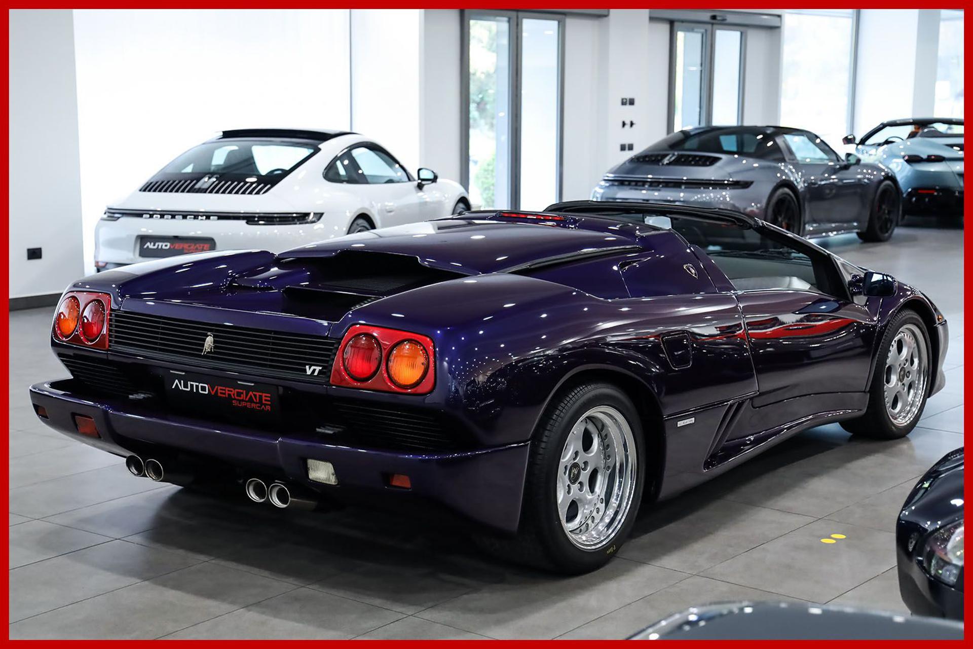 LAMBORGHINI Diablo
