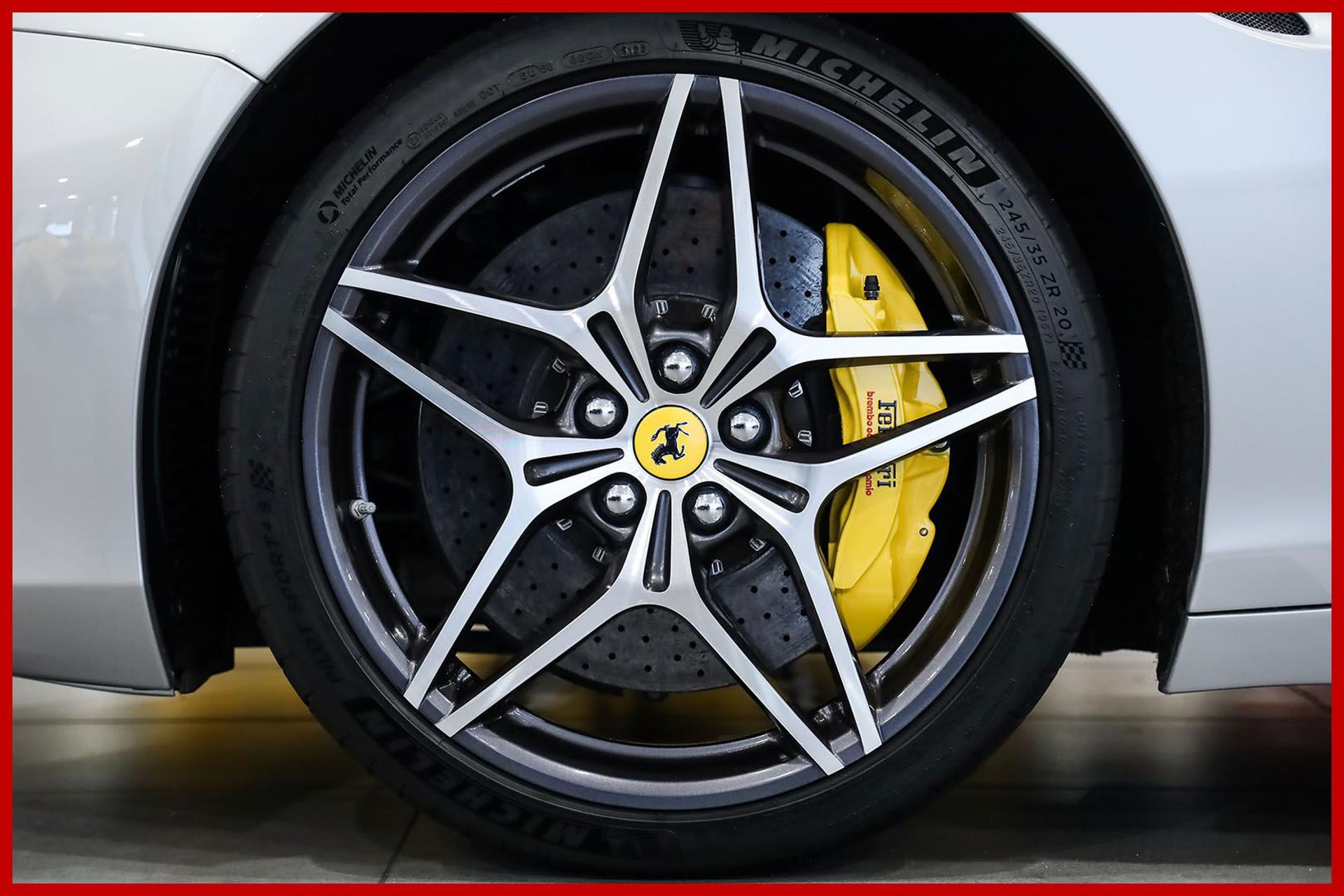 FERRARI California
