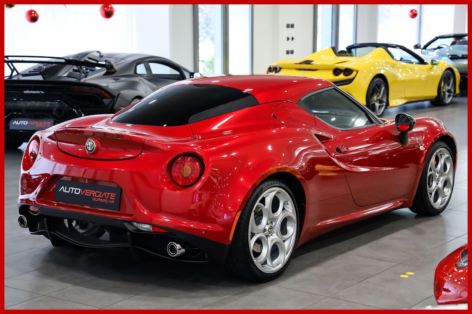 ALFA ROMEO 4C