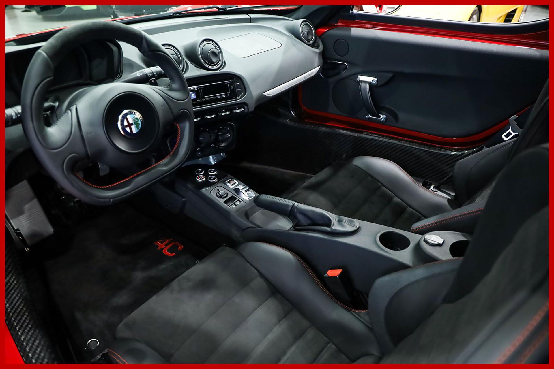 ALFA ROMEO 4C