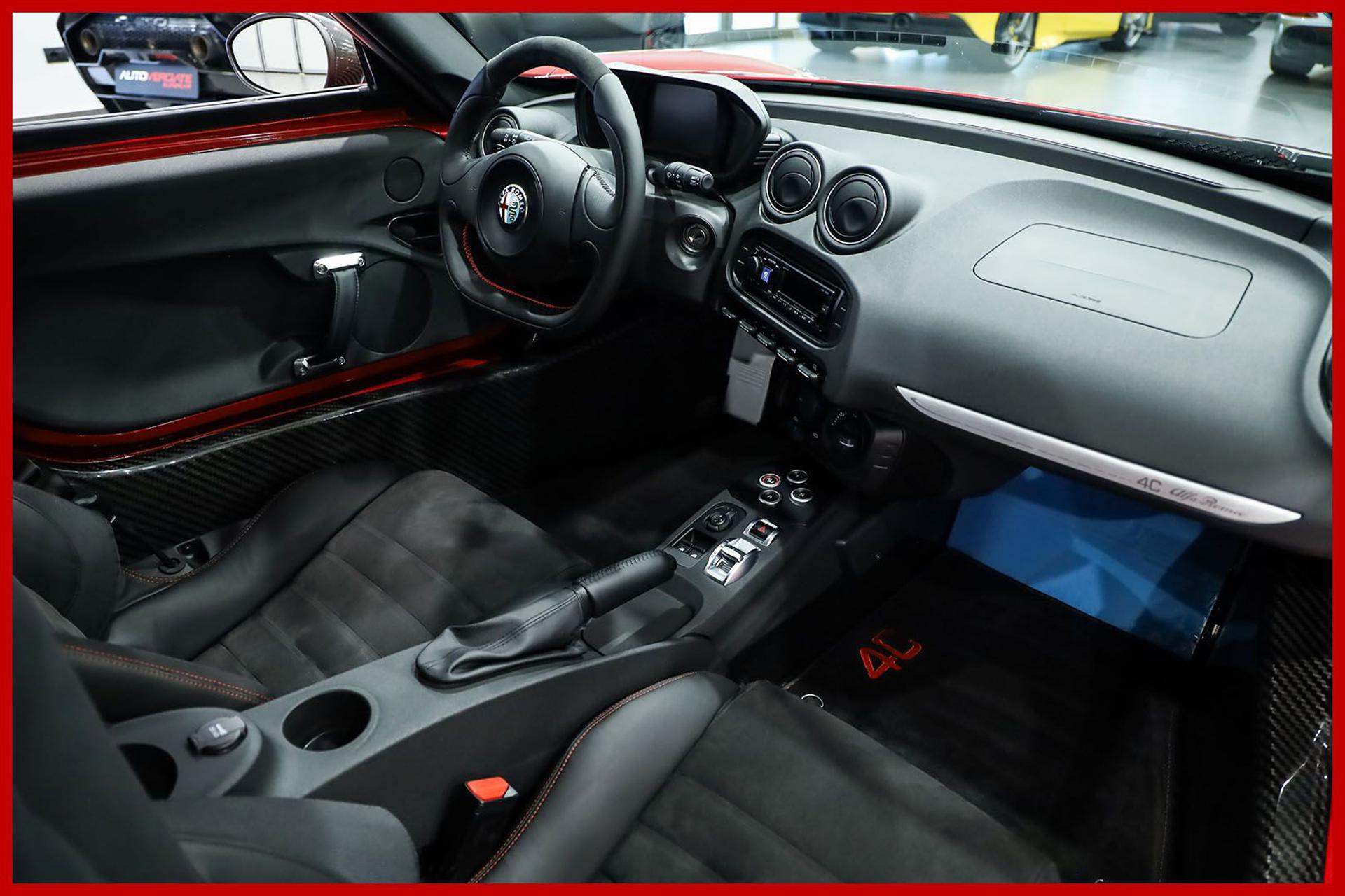 ALFA ROMEO 4C