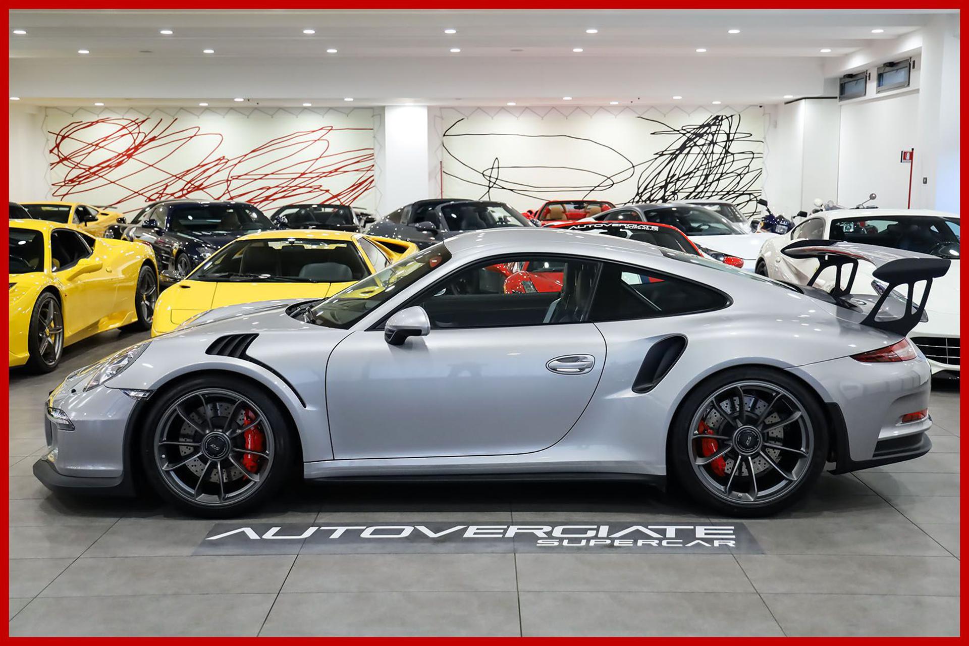 PORSCHE 991