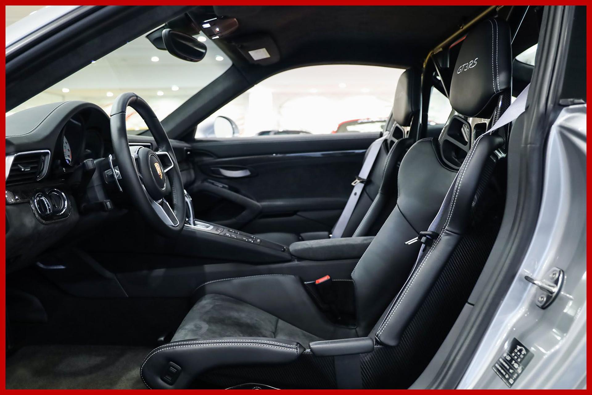 PORSCHE 991
