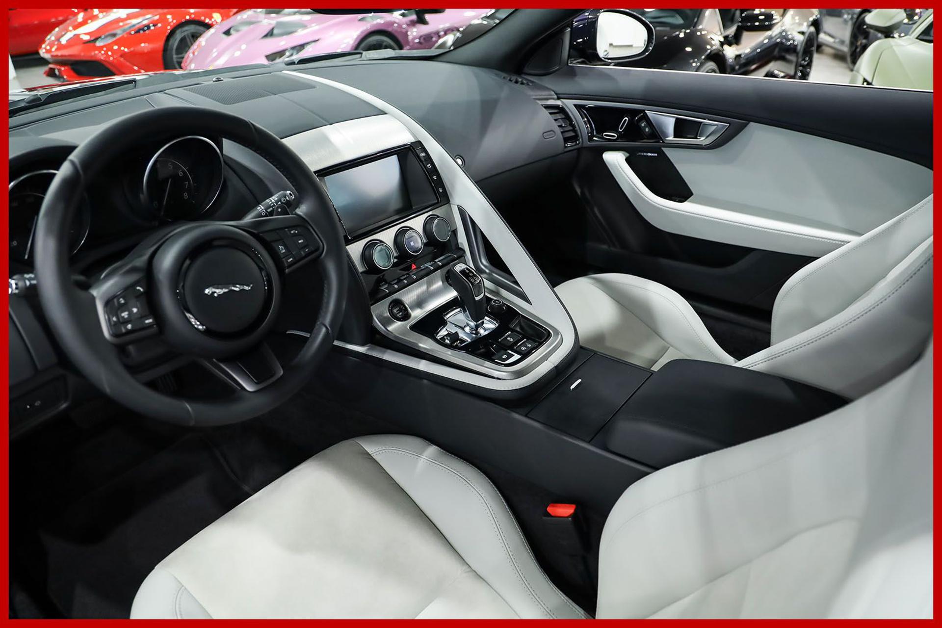 JAGUAR F-Type