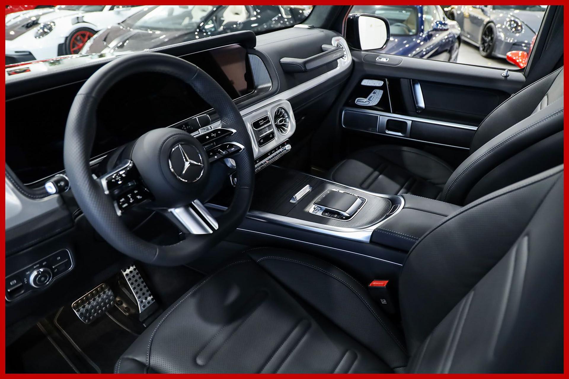 MERCEDES-BENZ G