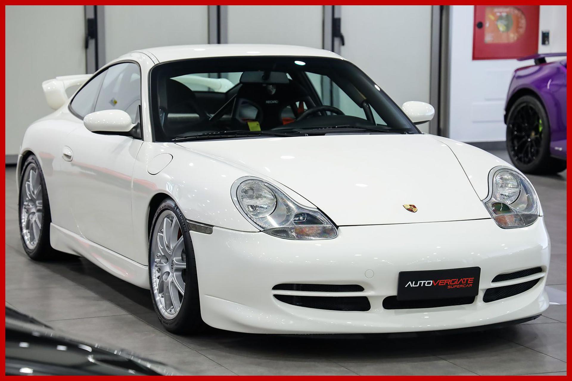 PORSCHE 996