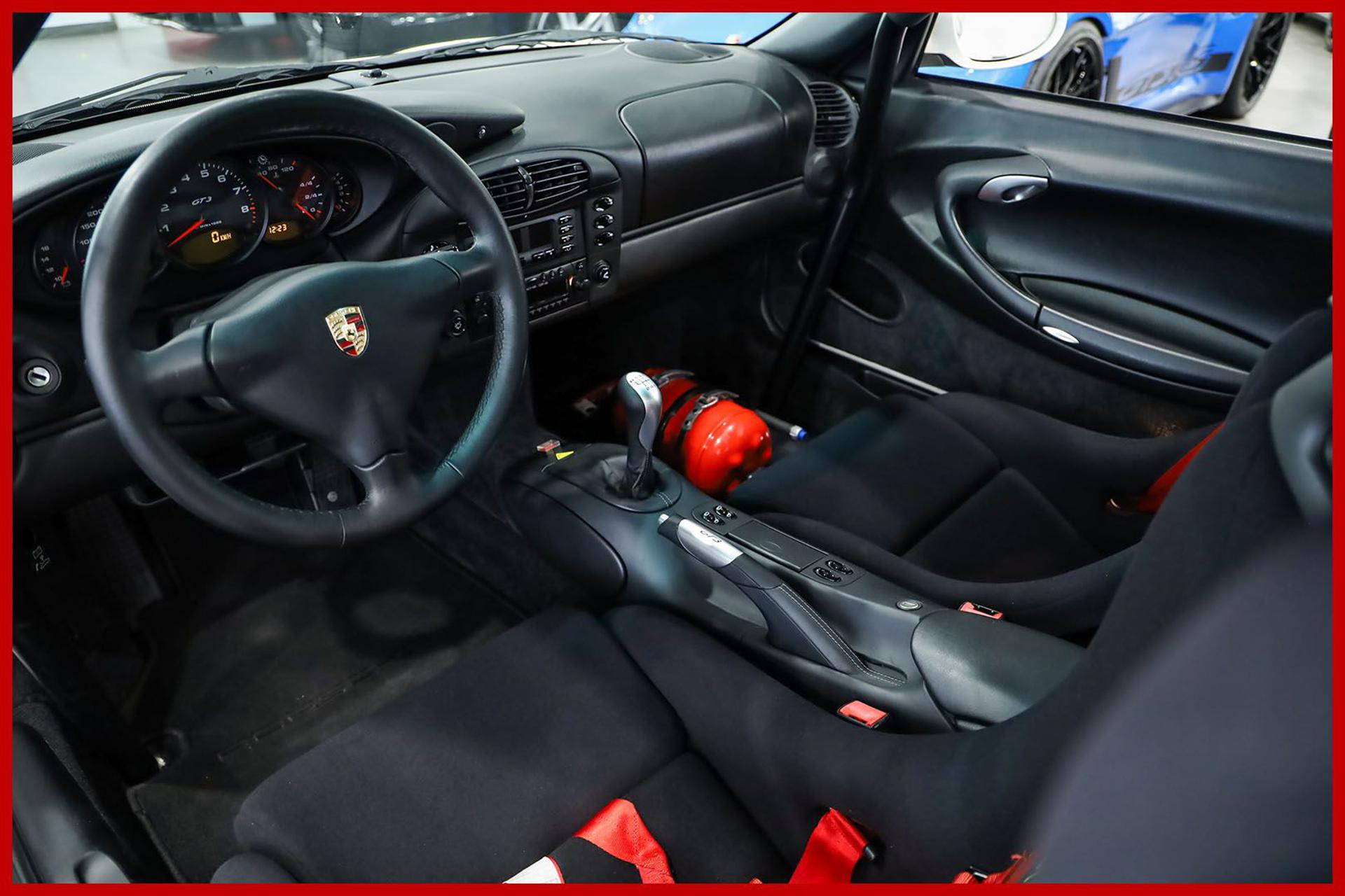 PORSCHE 996