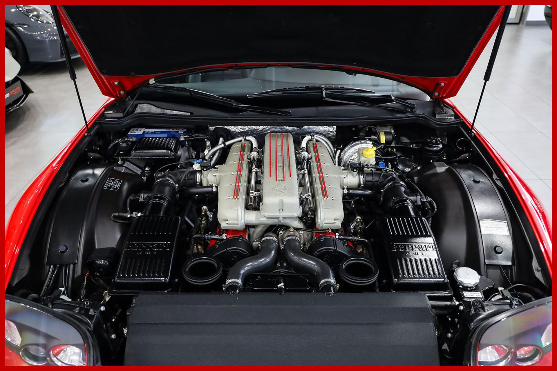 FERRARI 550