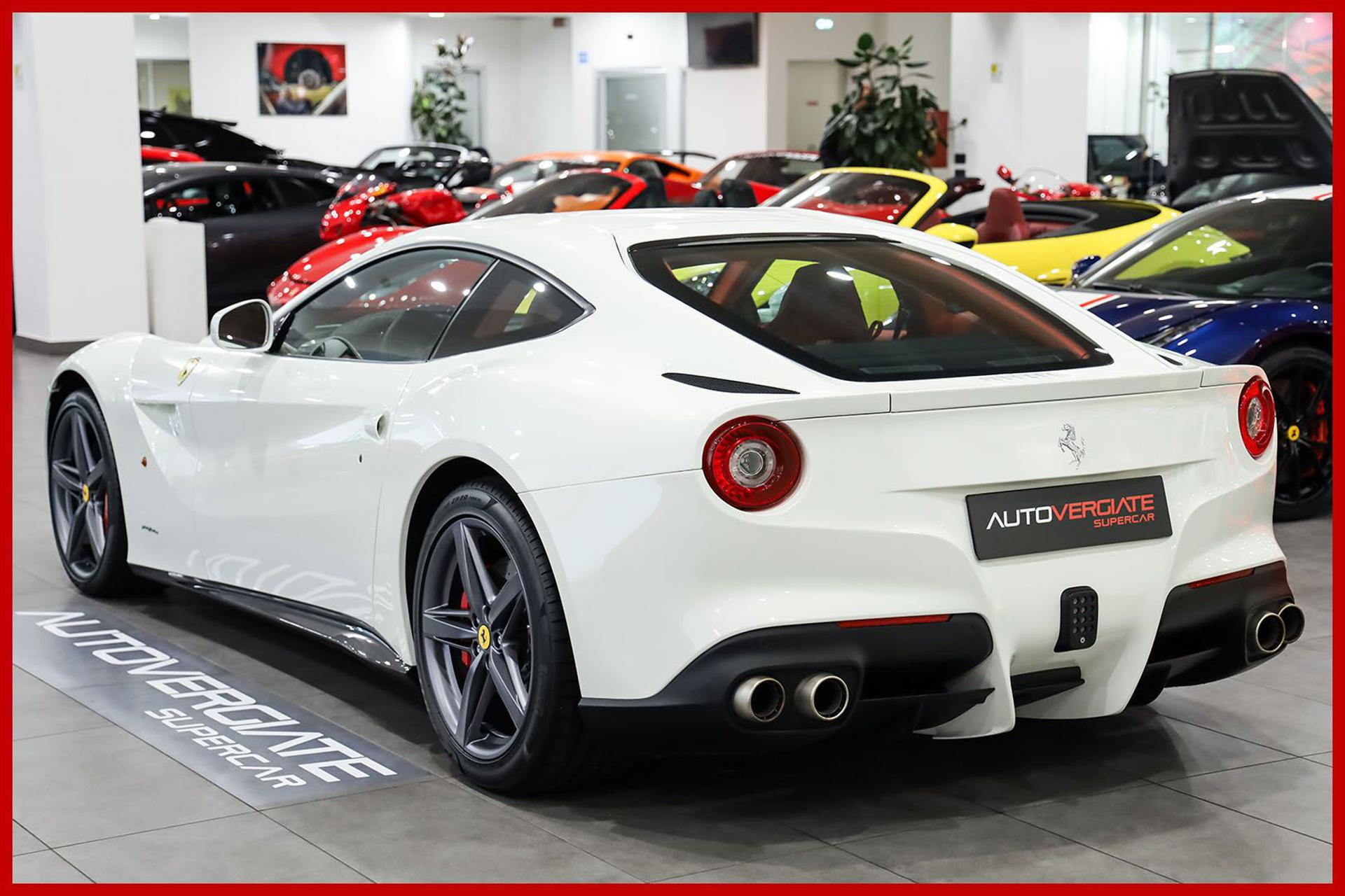 FERRARI F12