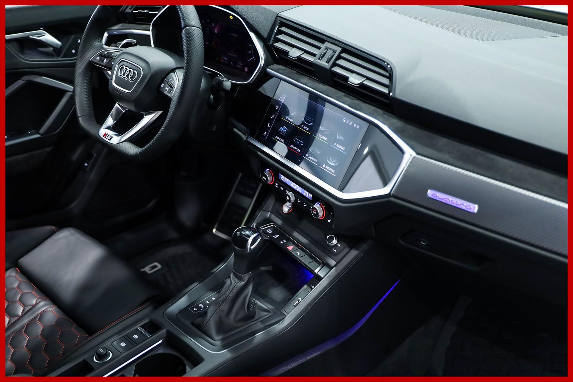 AUDI RS Q3