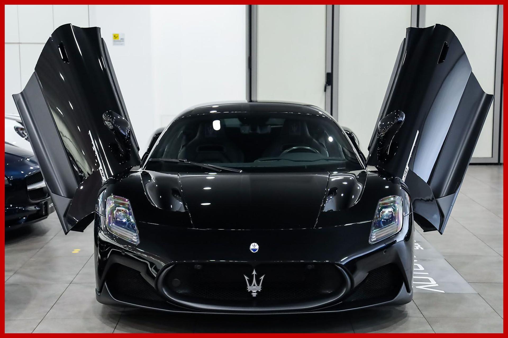 MASERATI MC20