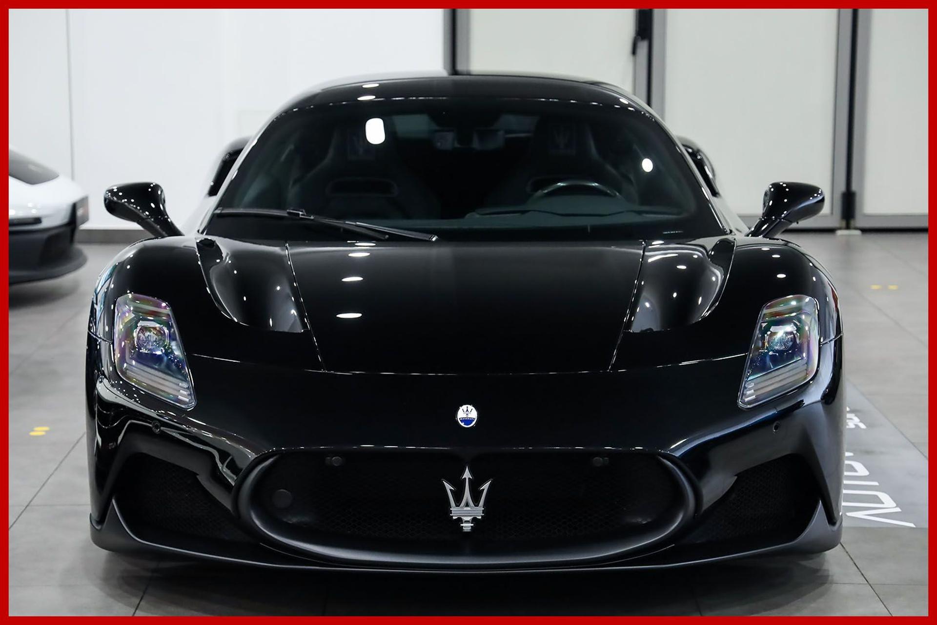 MASERATI MC20