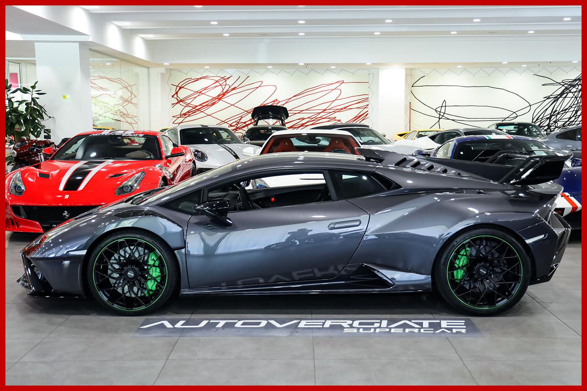 LAMBORGHINI Huracan