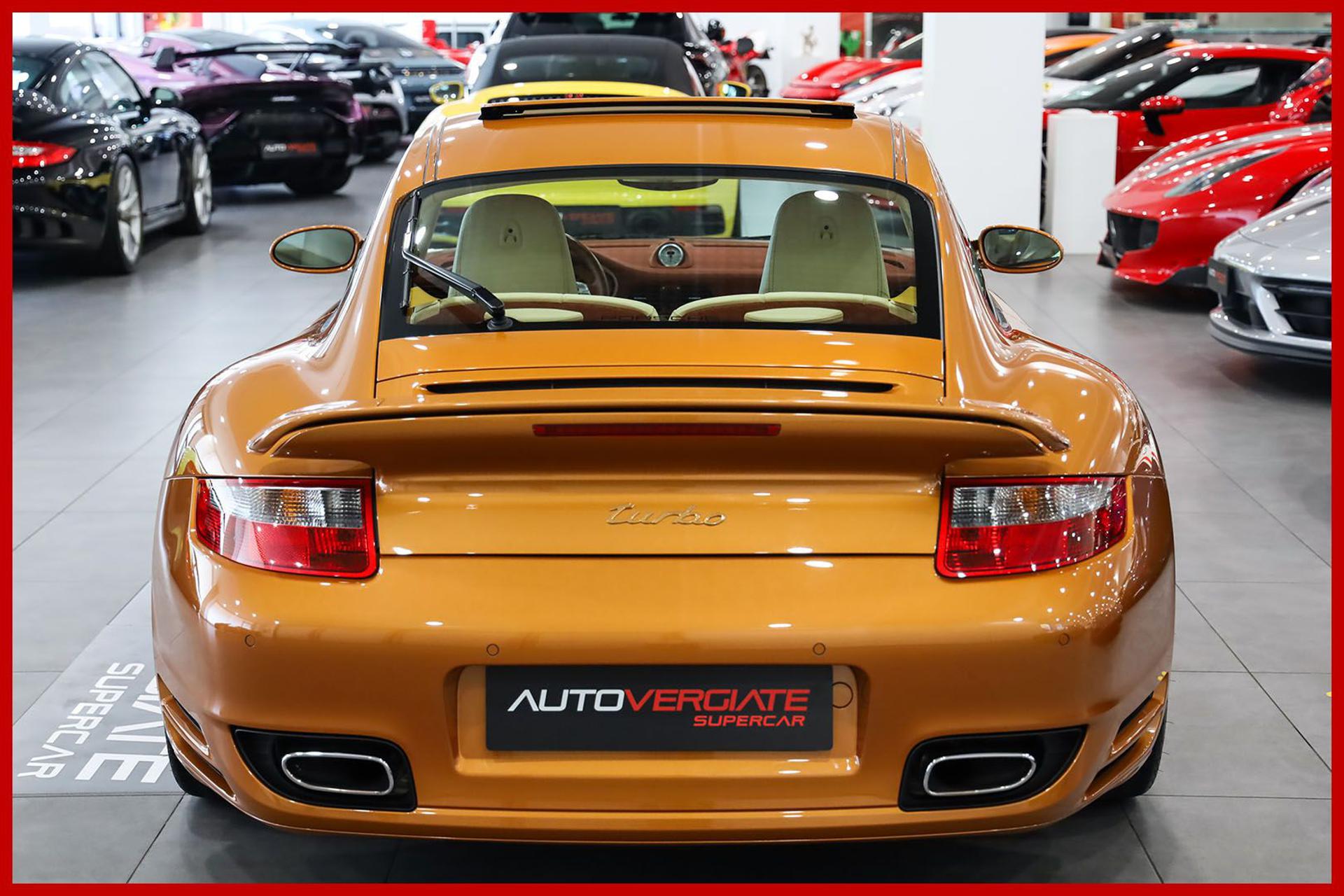 PORSCHE 997