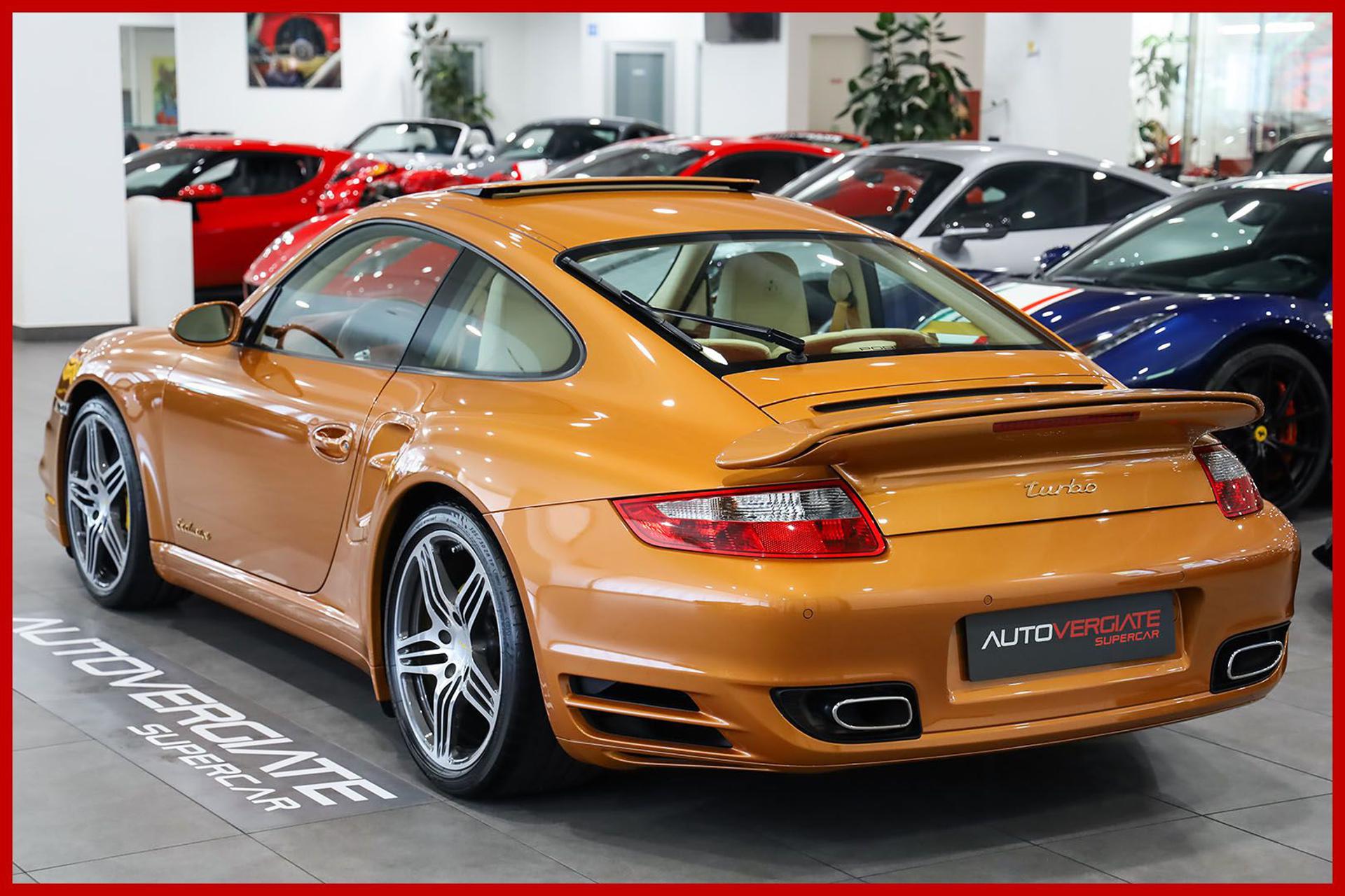 PORSCHE 997
