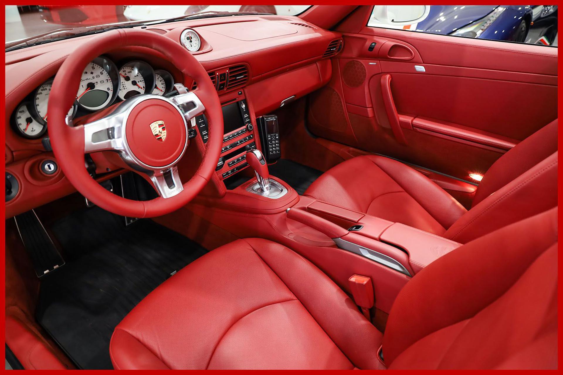 PORSCHE 997