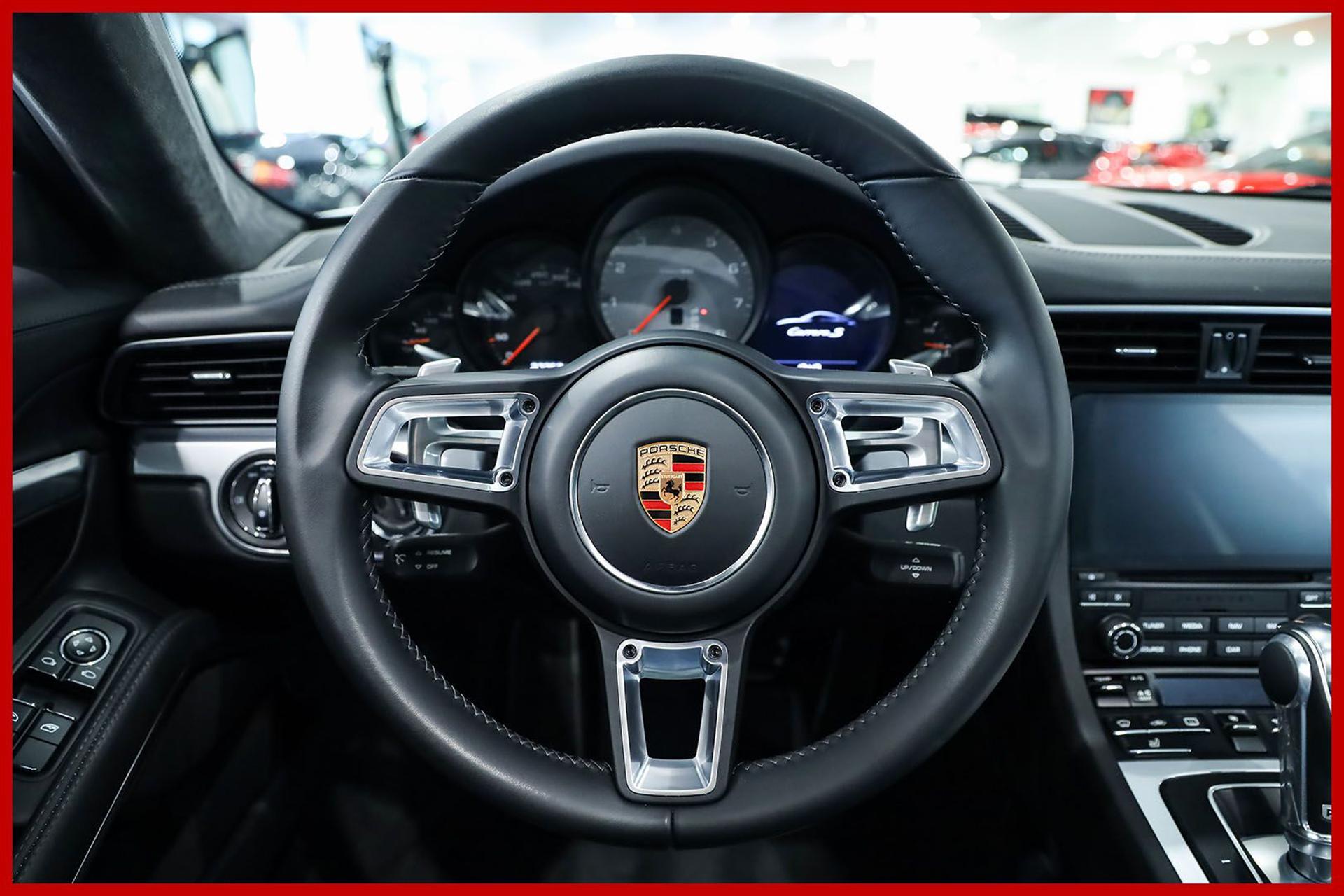 PORSCHE 991