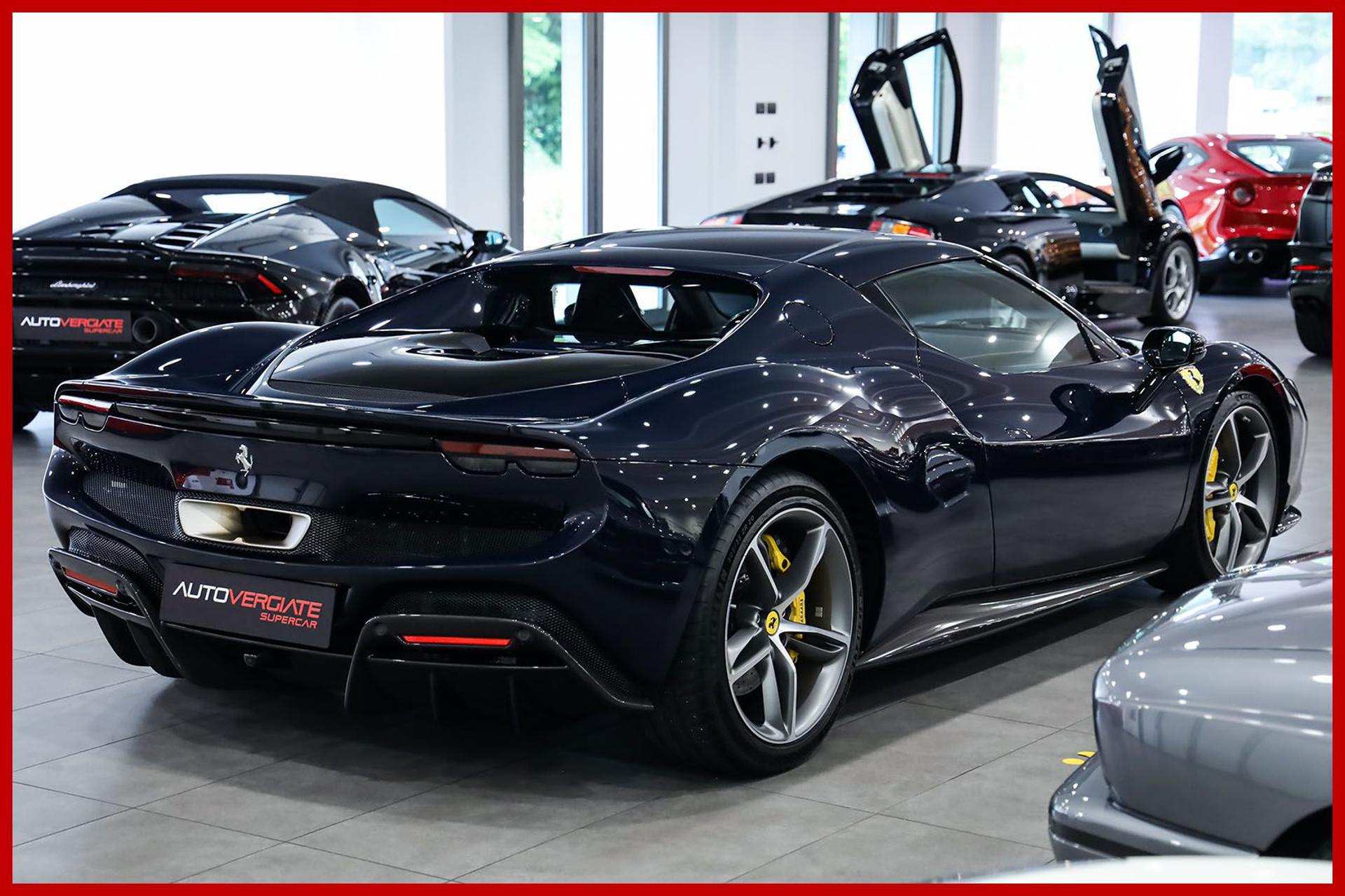 FERRARI 296 GTB
