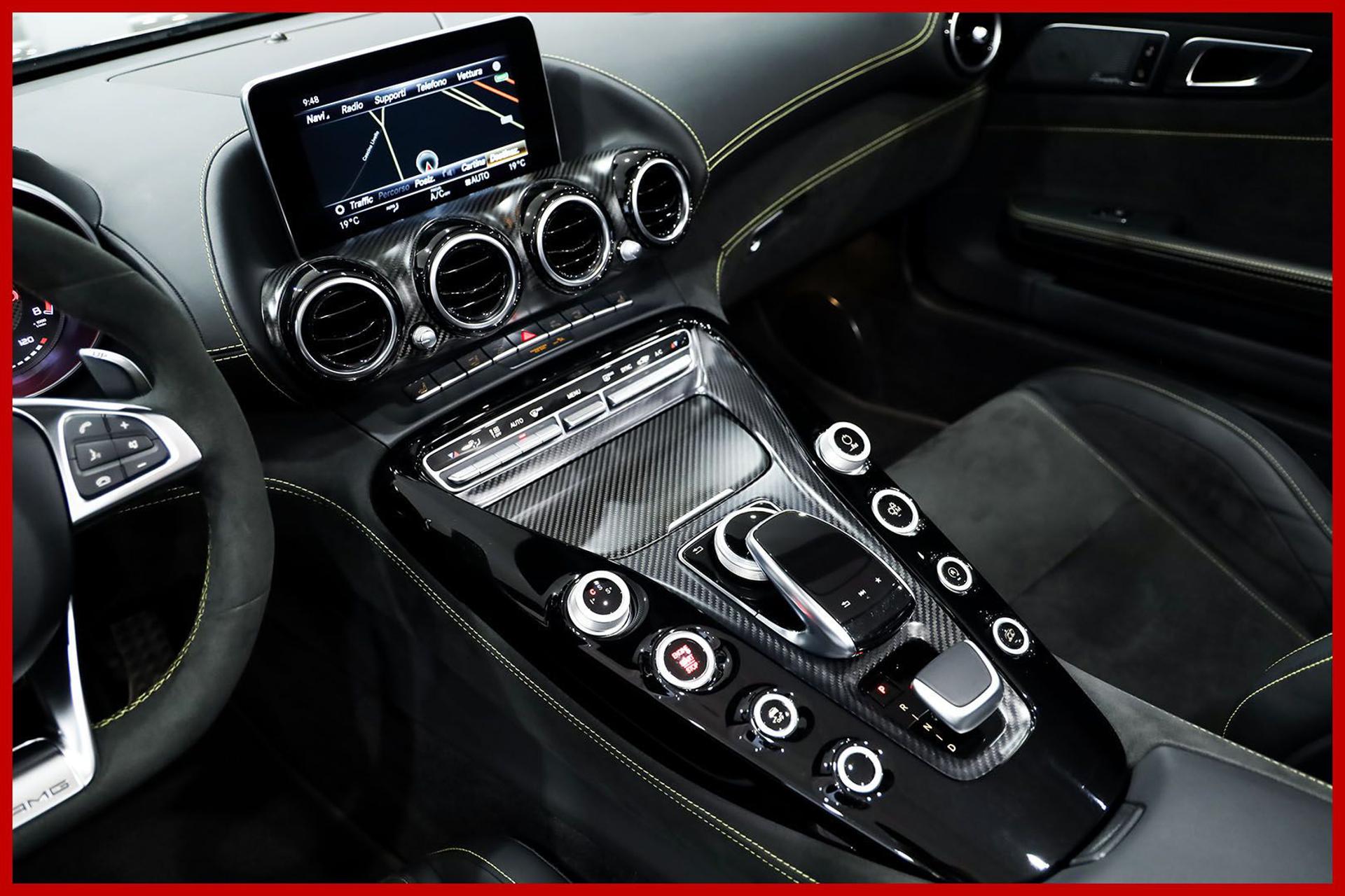 MERCEDES-BENZ GT
