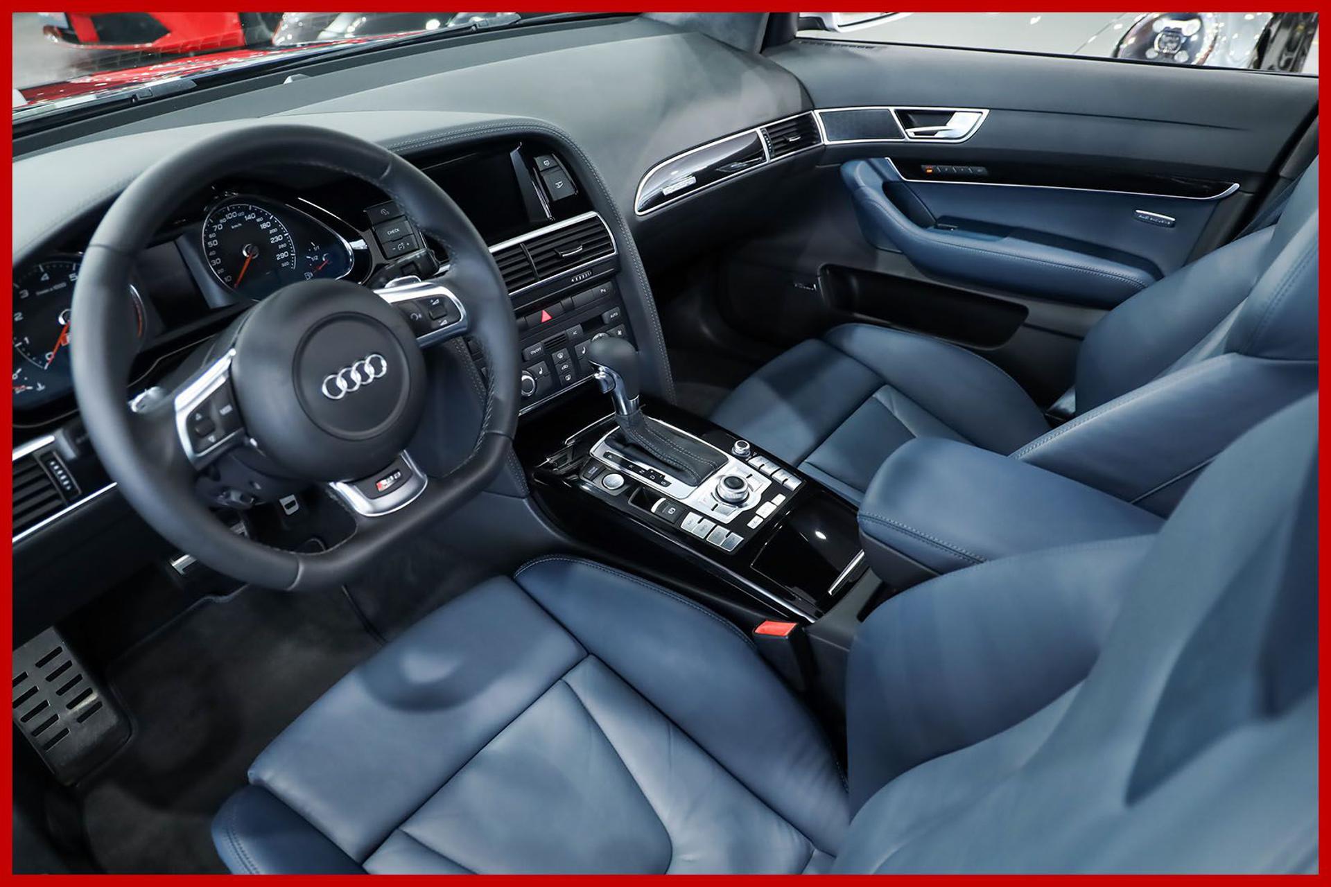 AUDI RS6