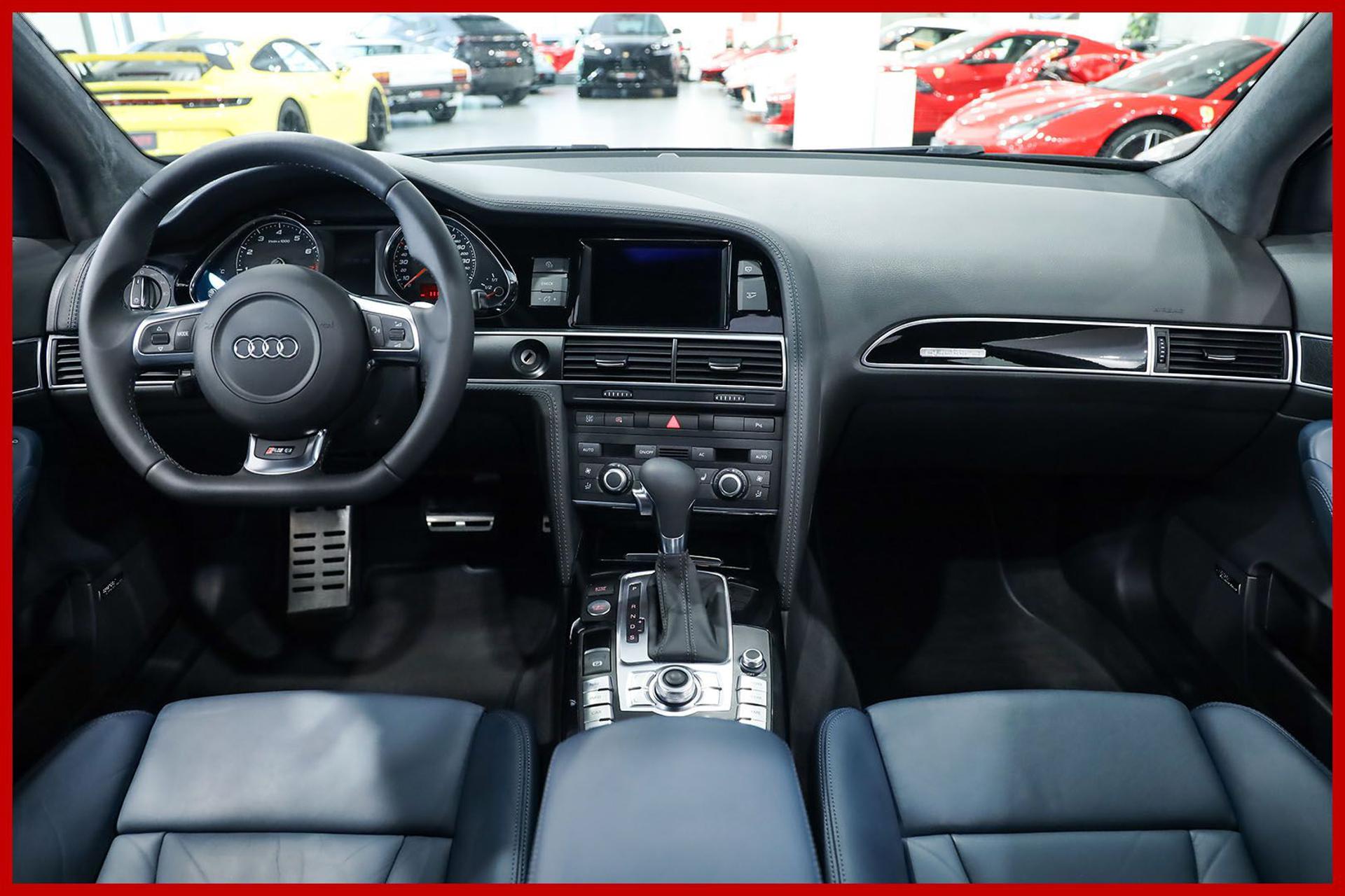 AUDI RS6