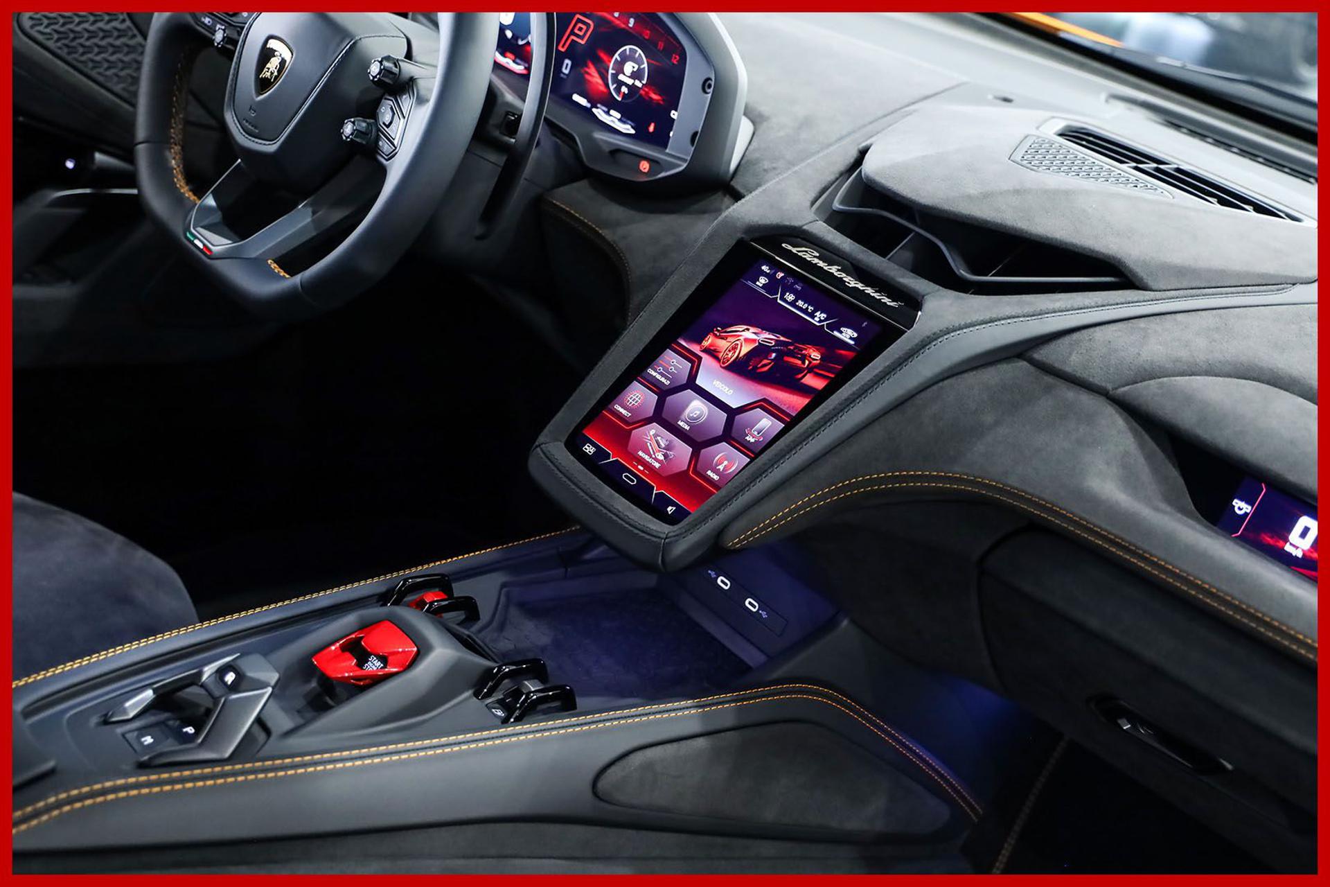LAMBORGHINI Temerario