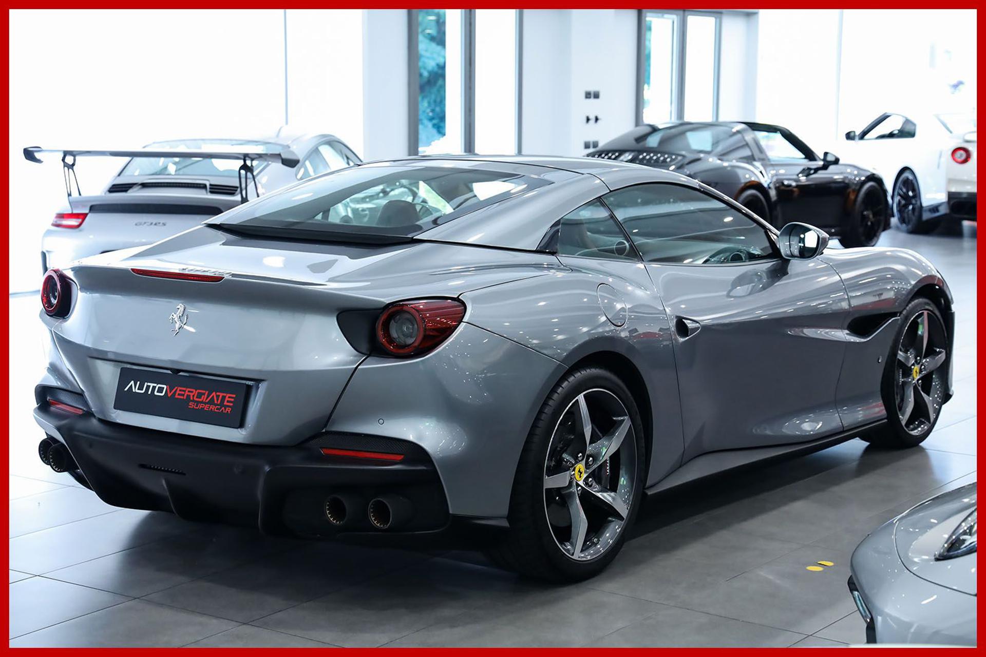 FERRARI Portofino