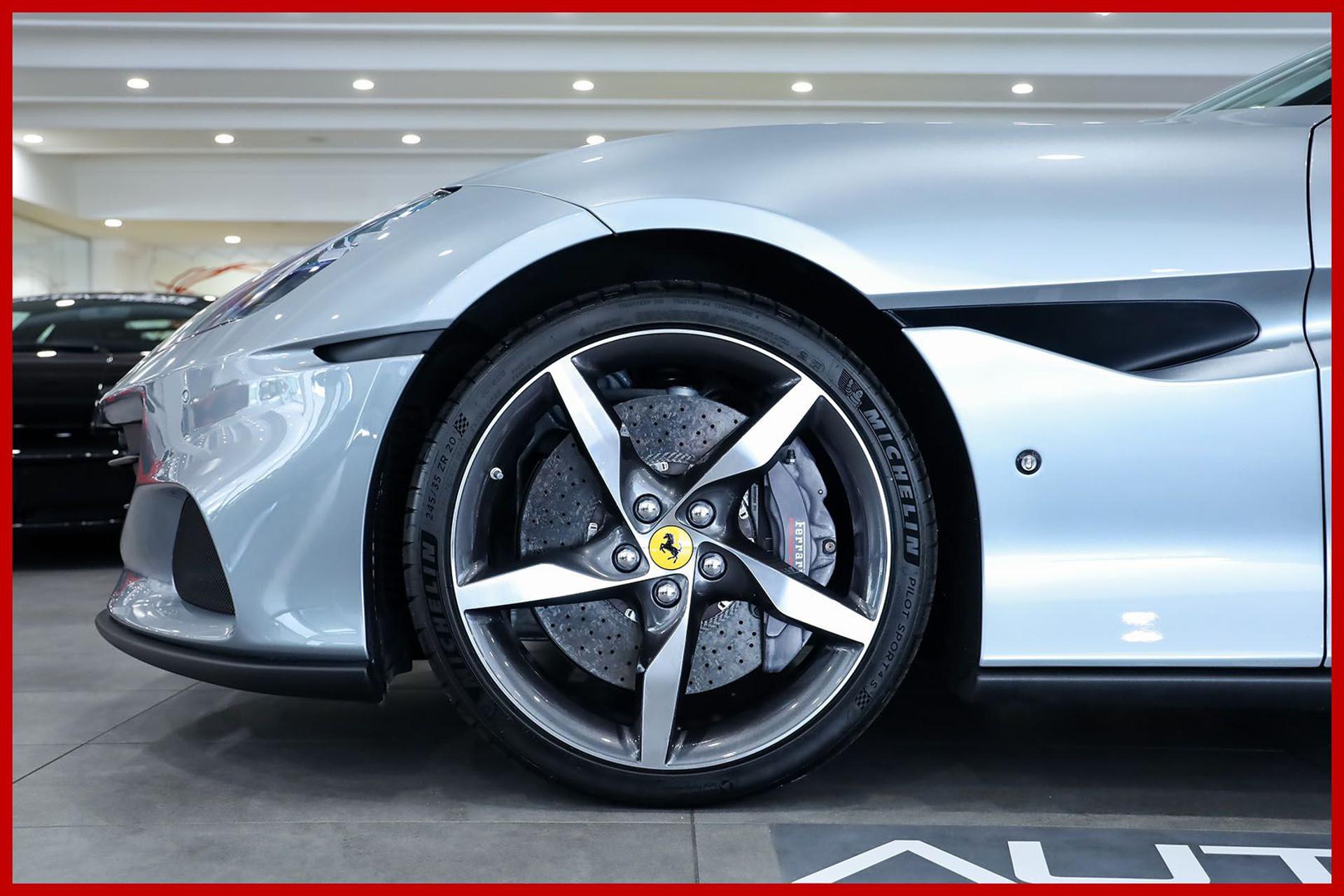FERRARI Portofino