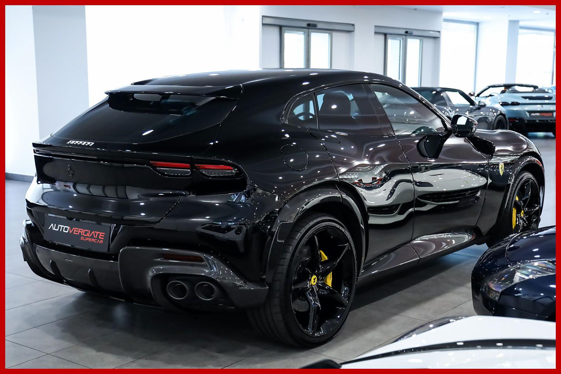 FERRARI Purosangue