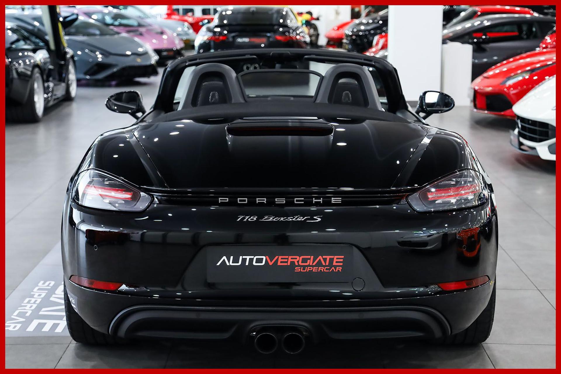 PORSCHE Boxster