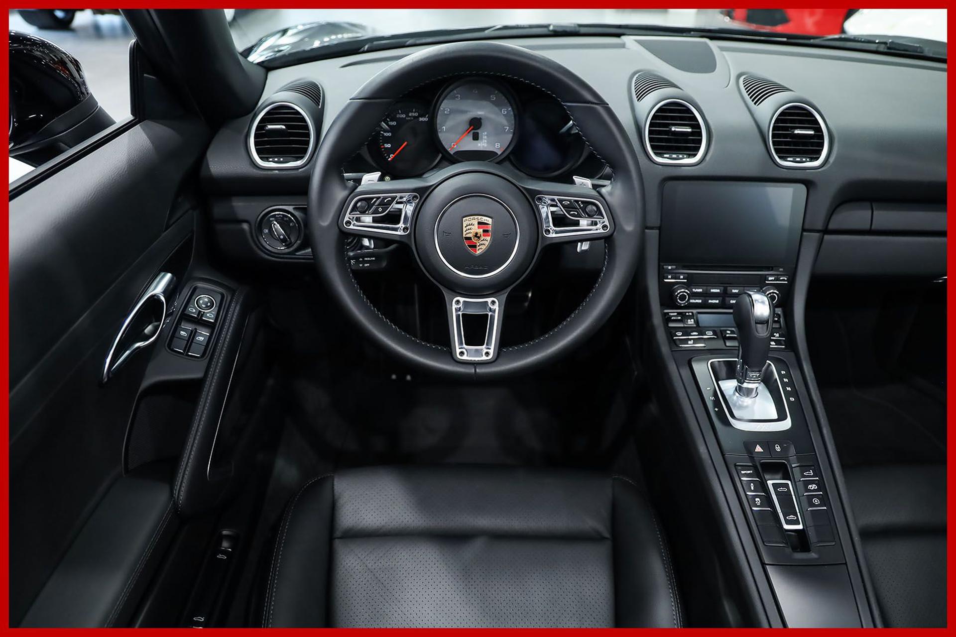 PORSCHE Boxster