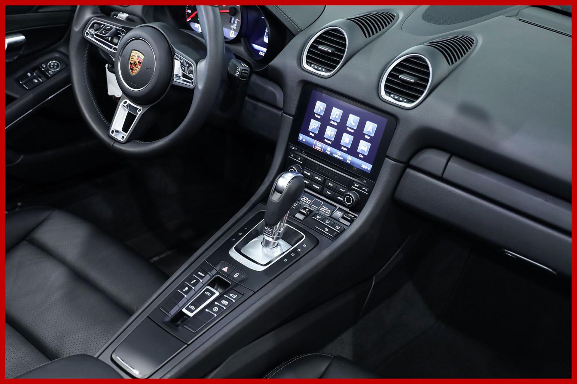 PORSCHE Boxster