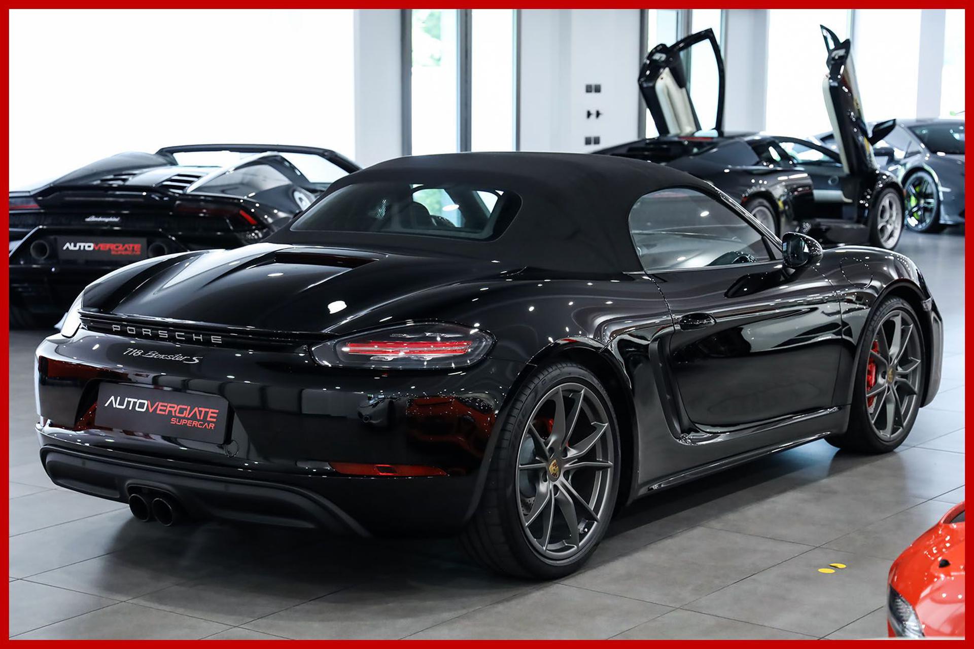 PORSCHE Boxster