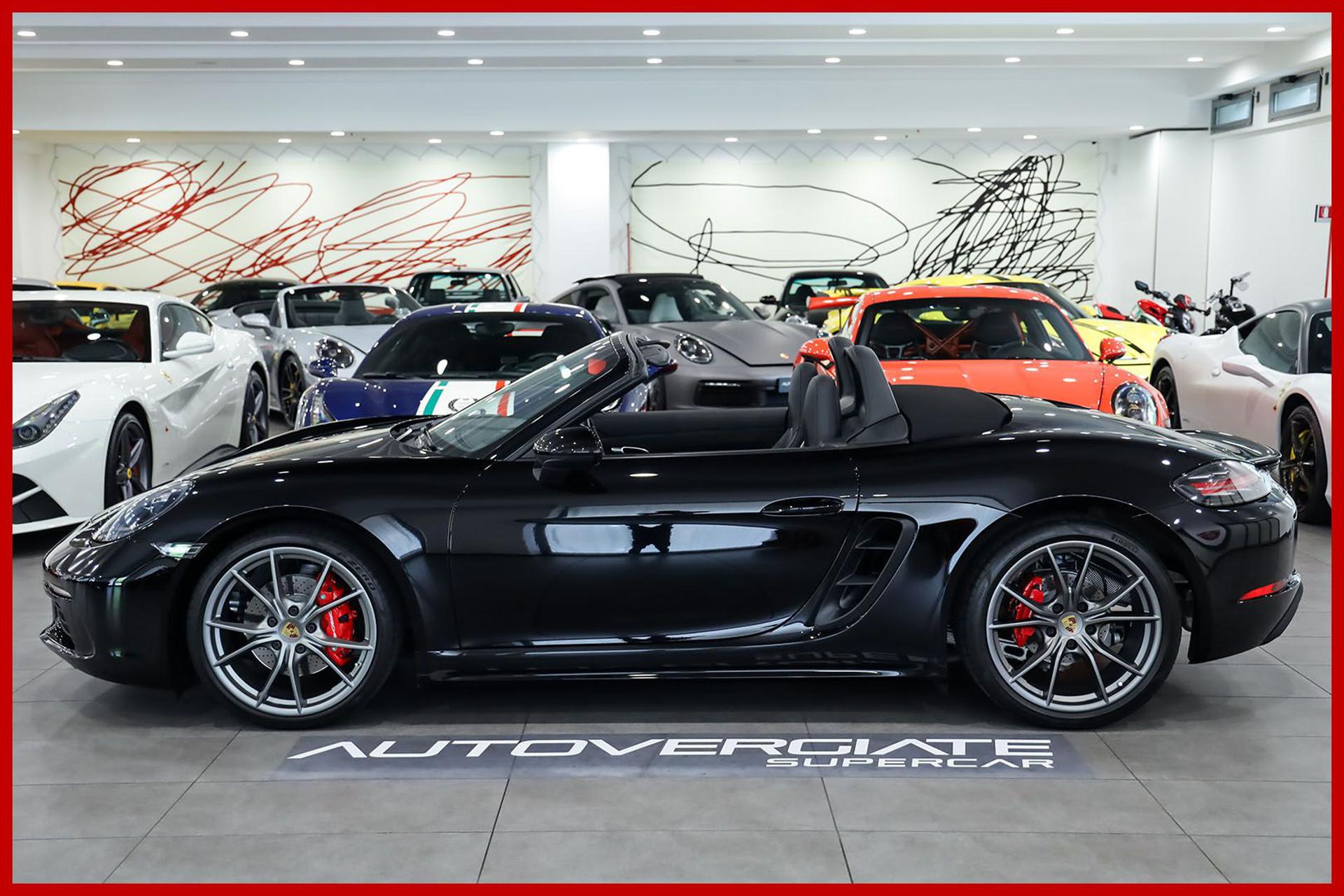 PORSCHE Boxster