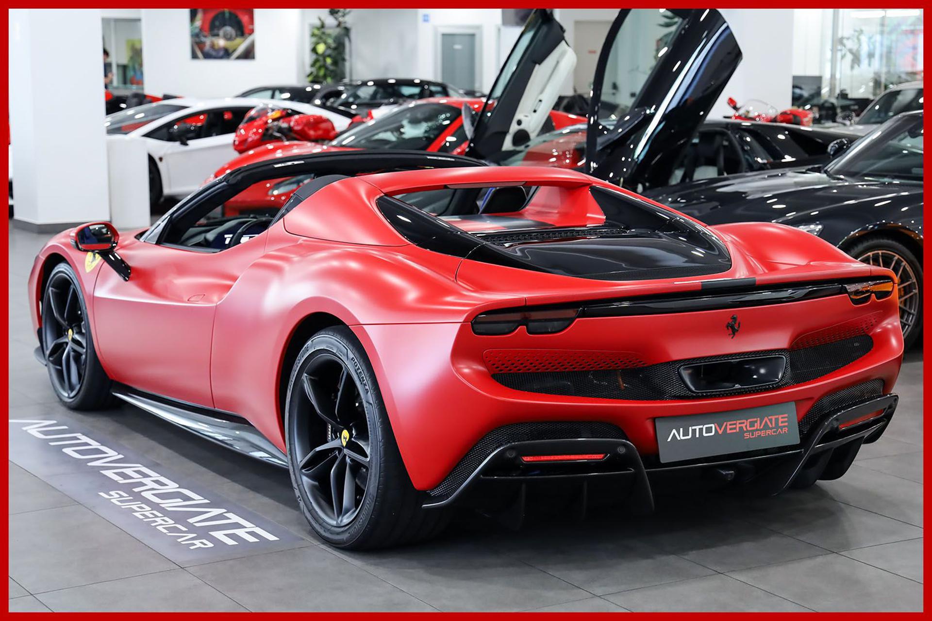 FERRARI 296 GTS