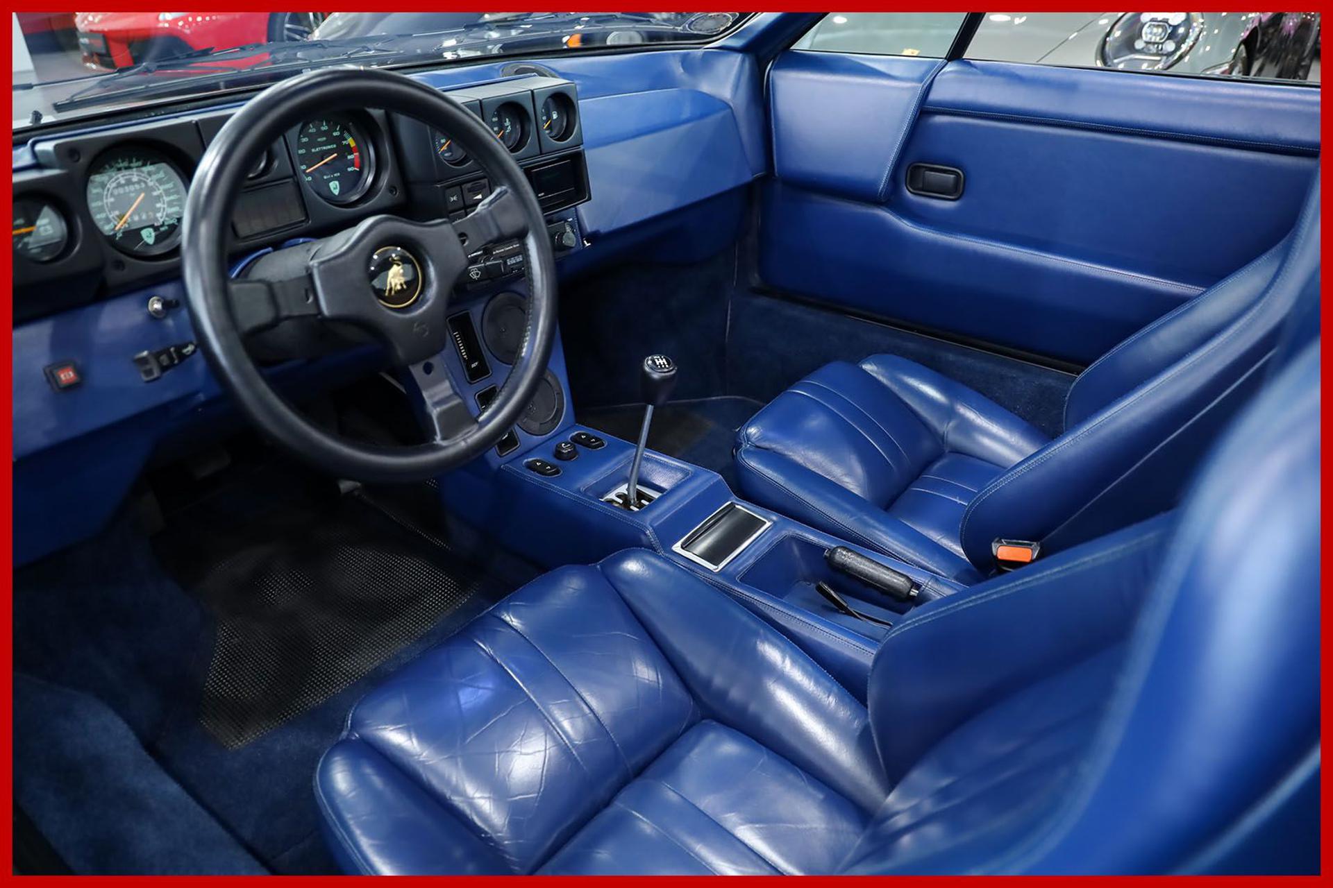 LAMBORGHINI Jalpa