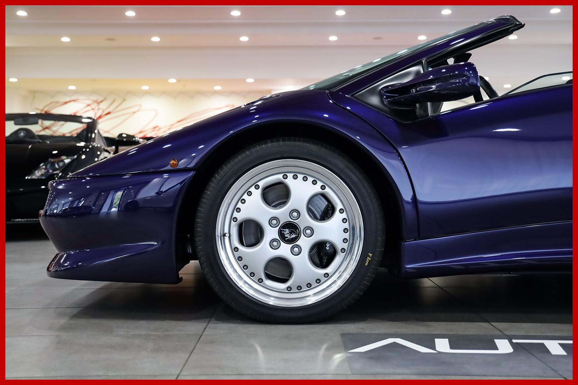 LAMBORGHINI Diablo