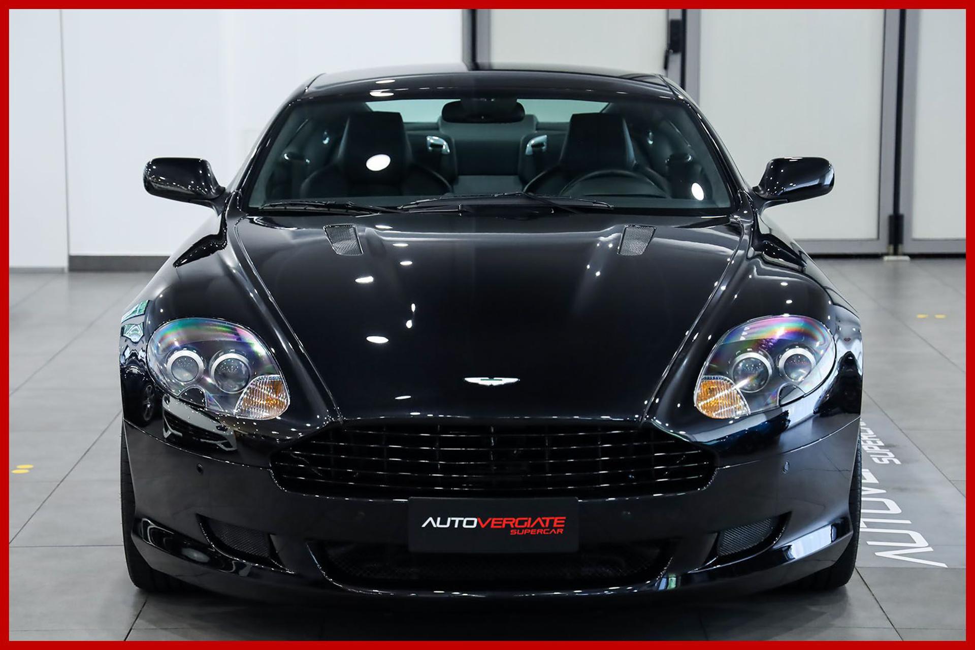 ASTON MARTIN DB9