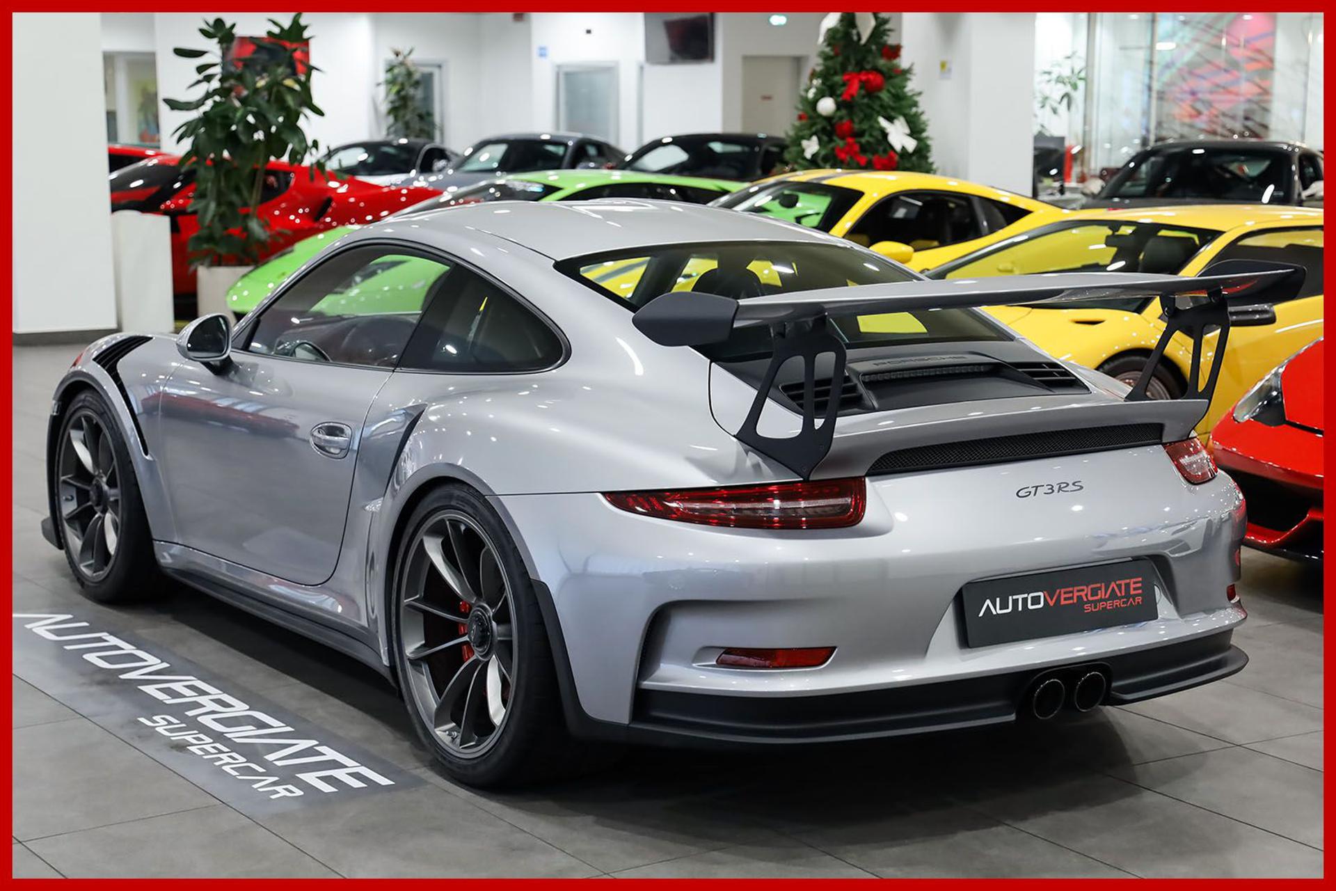 PORSCHE 991