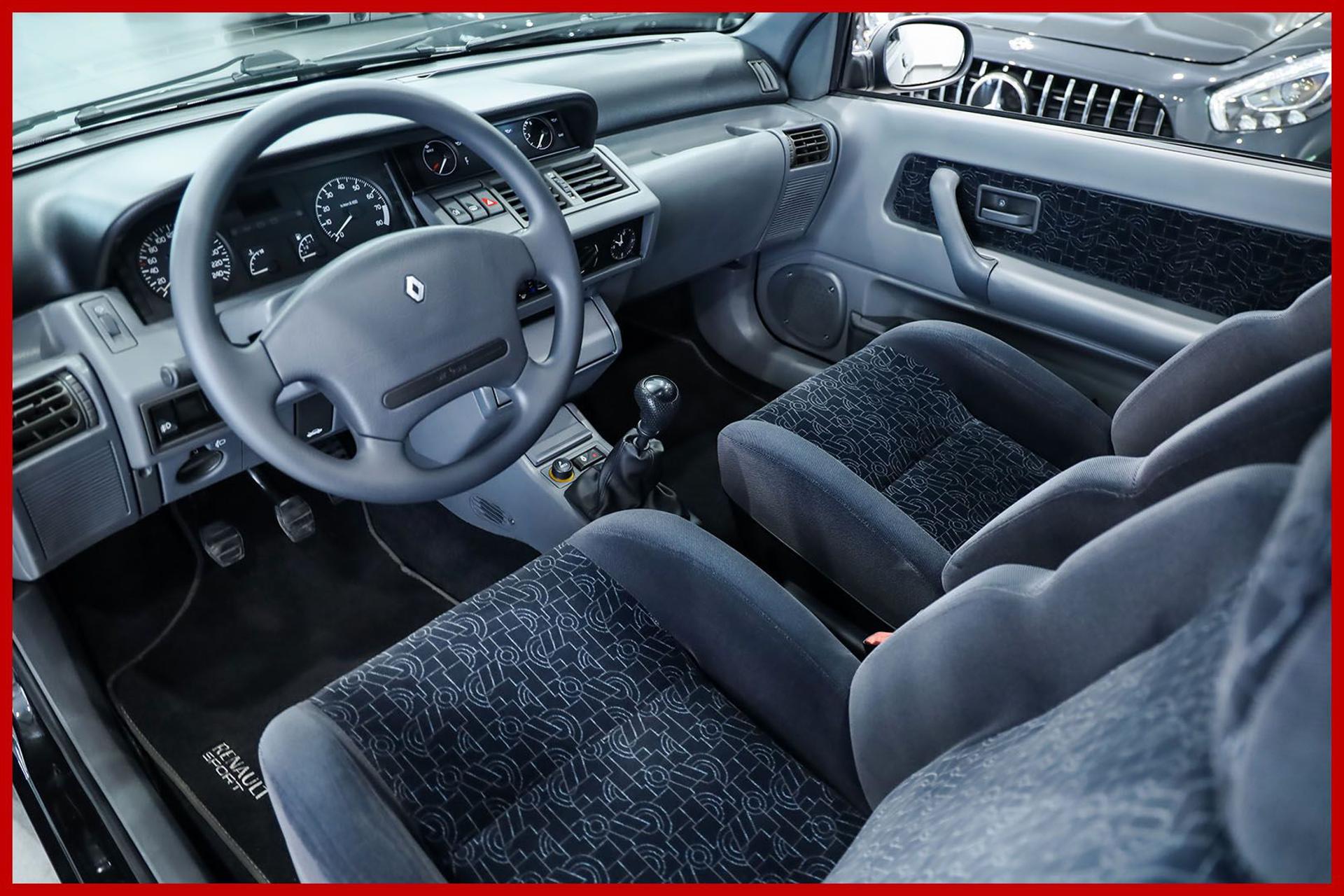 RENAULT Clio