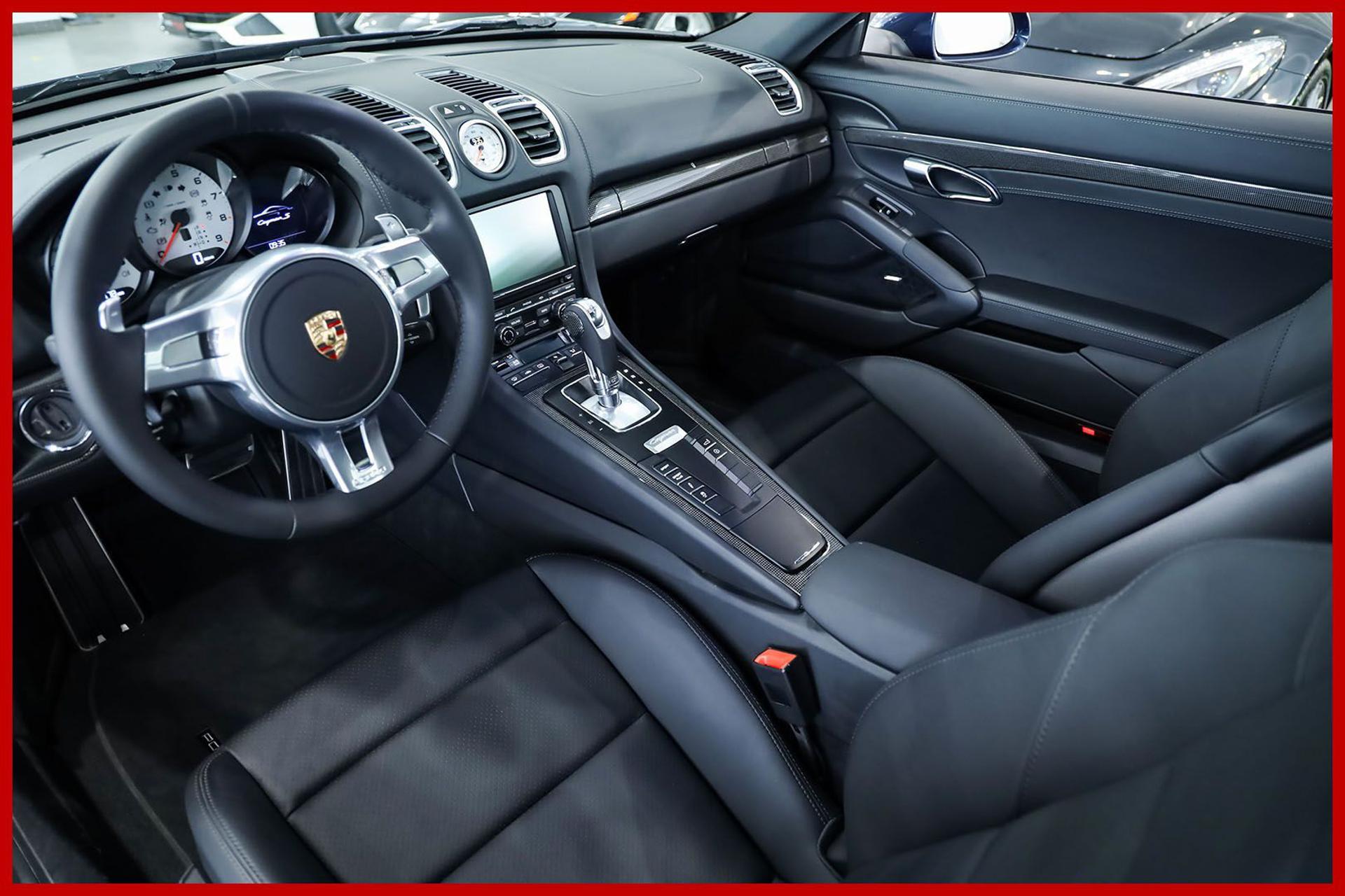PORSCHE Cayman