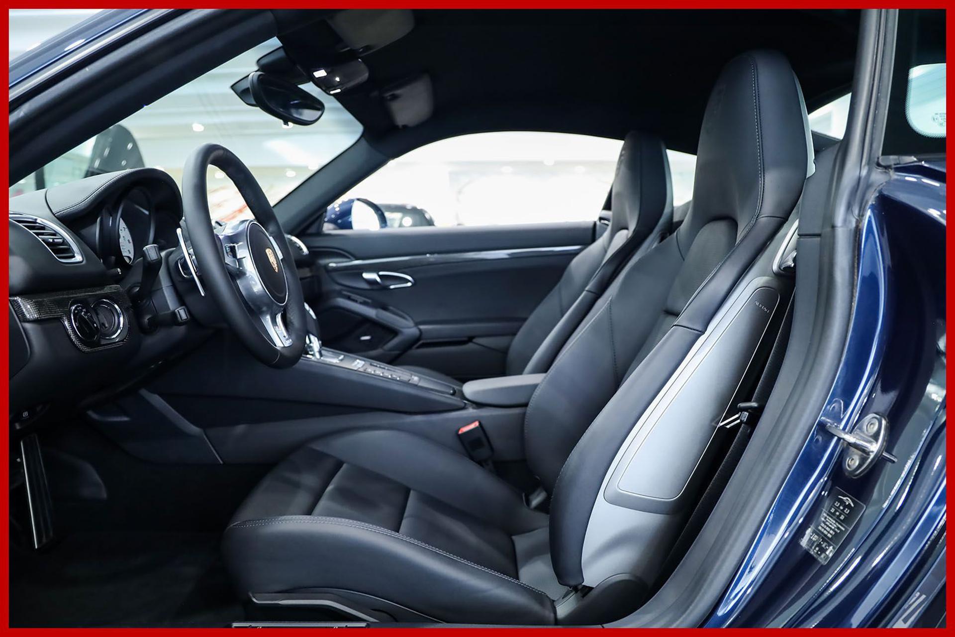 PORSCHE Cayman