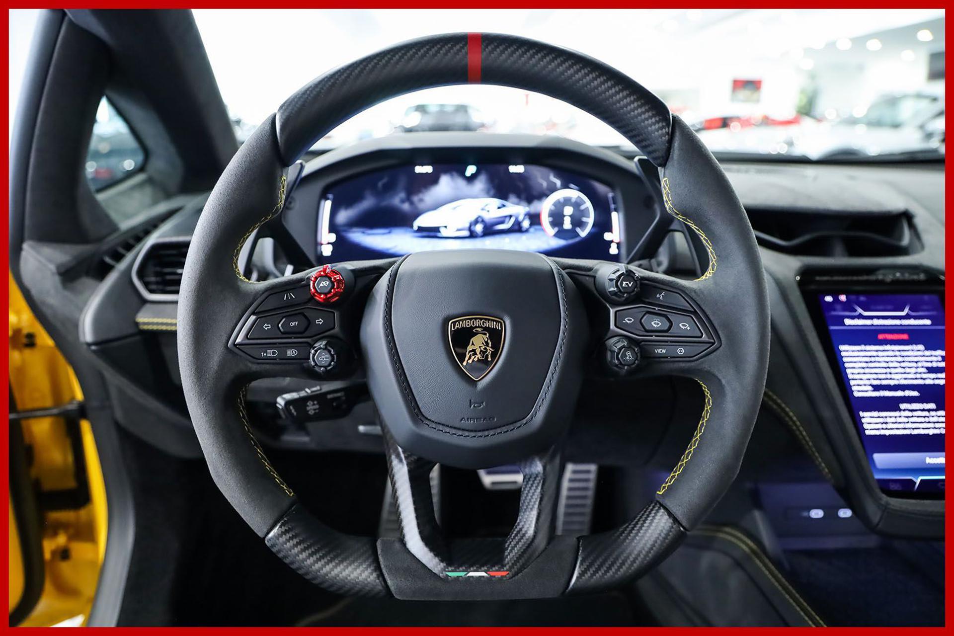 LAMBORGHINI Temerario
