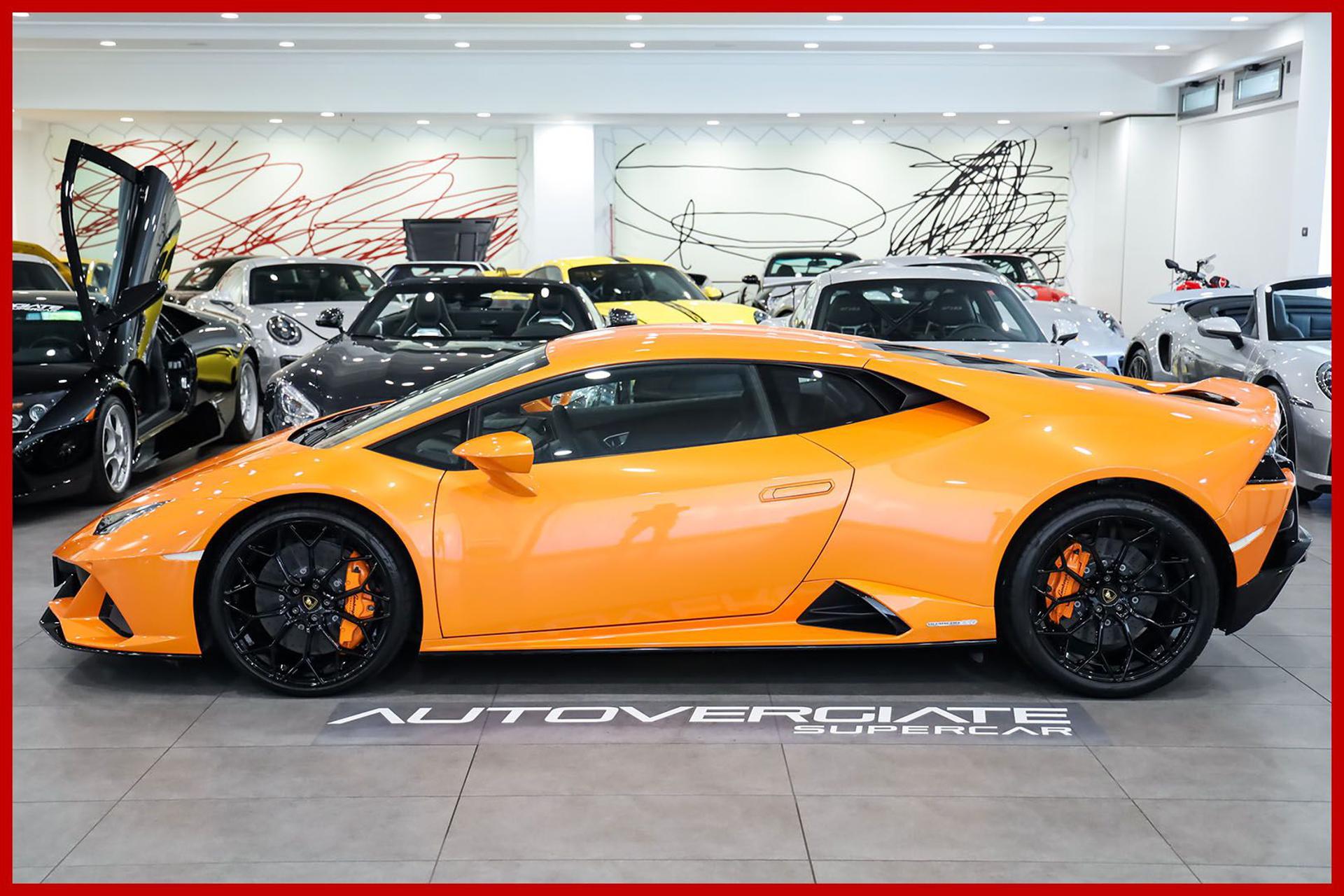 LAMBORGHINI Huracan